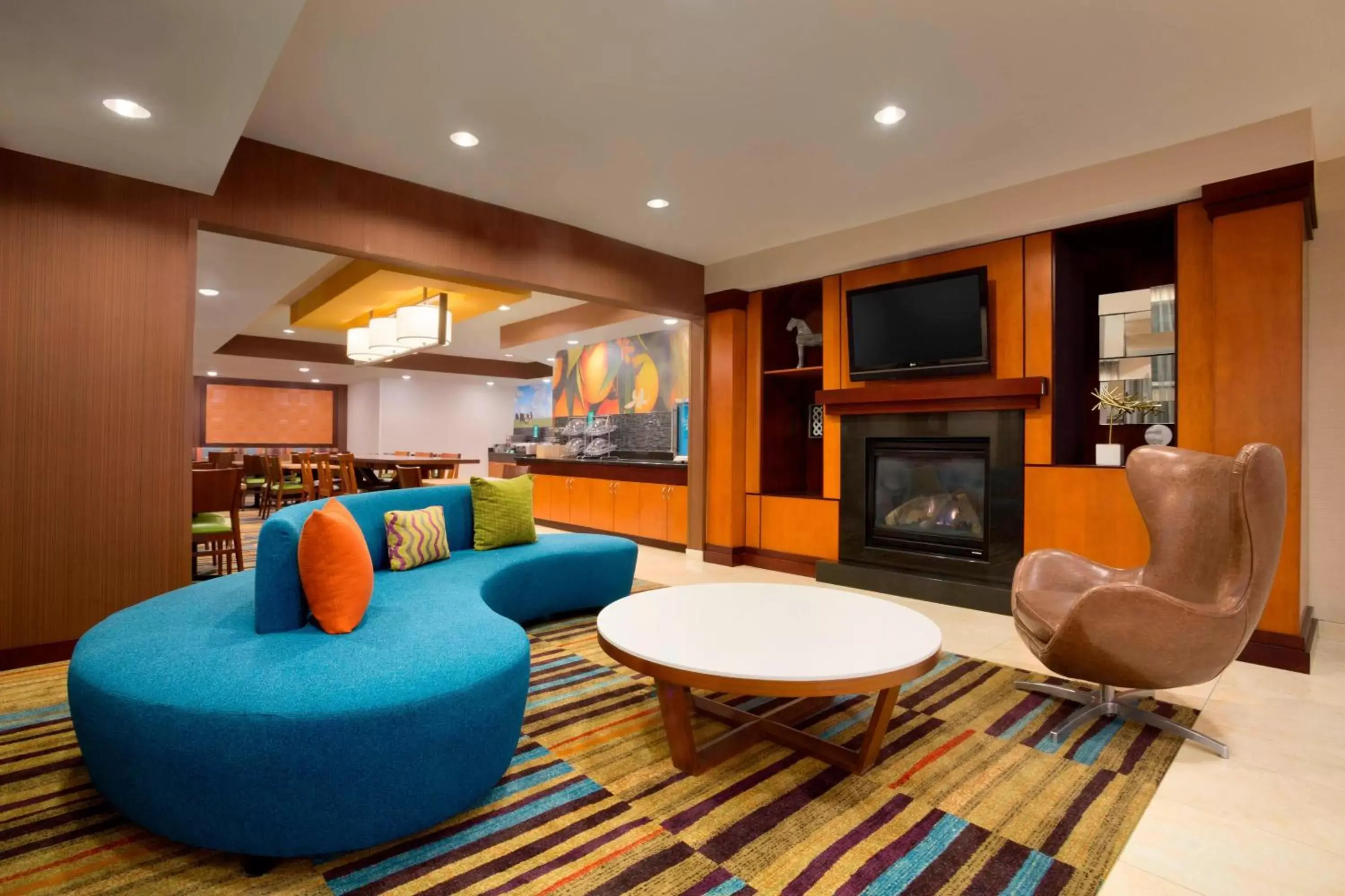 Lobby or reception, Lounge/Bar in Fairfield Inn & Suites Fort Worth University Drive