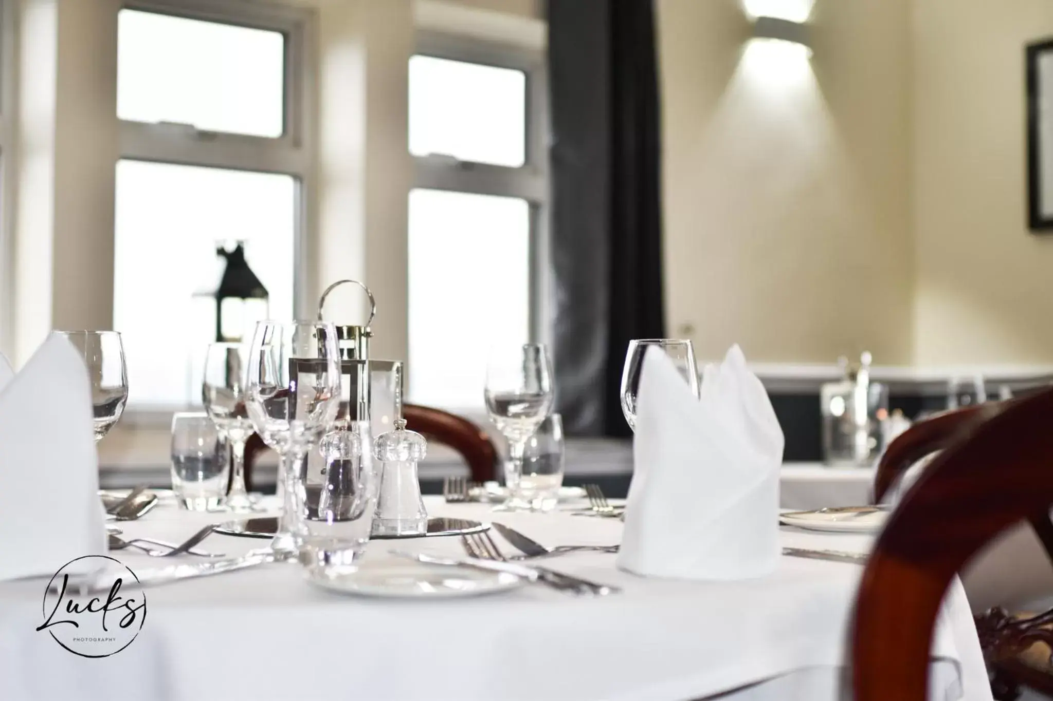 Restaurant/Places to Eat in Pennine Manor Hotel
