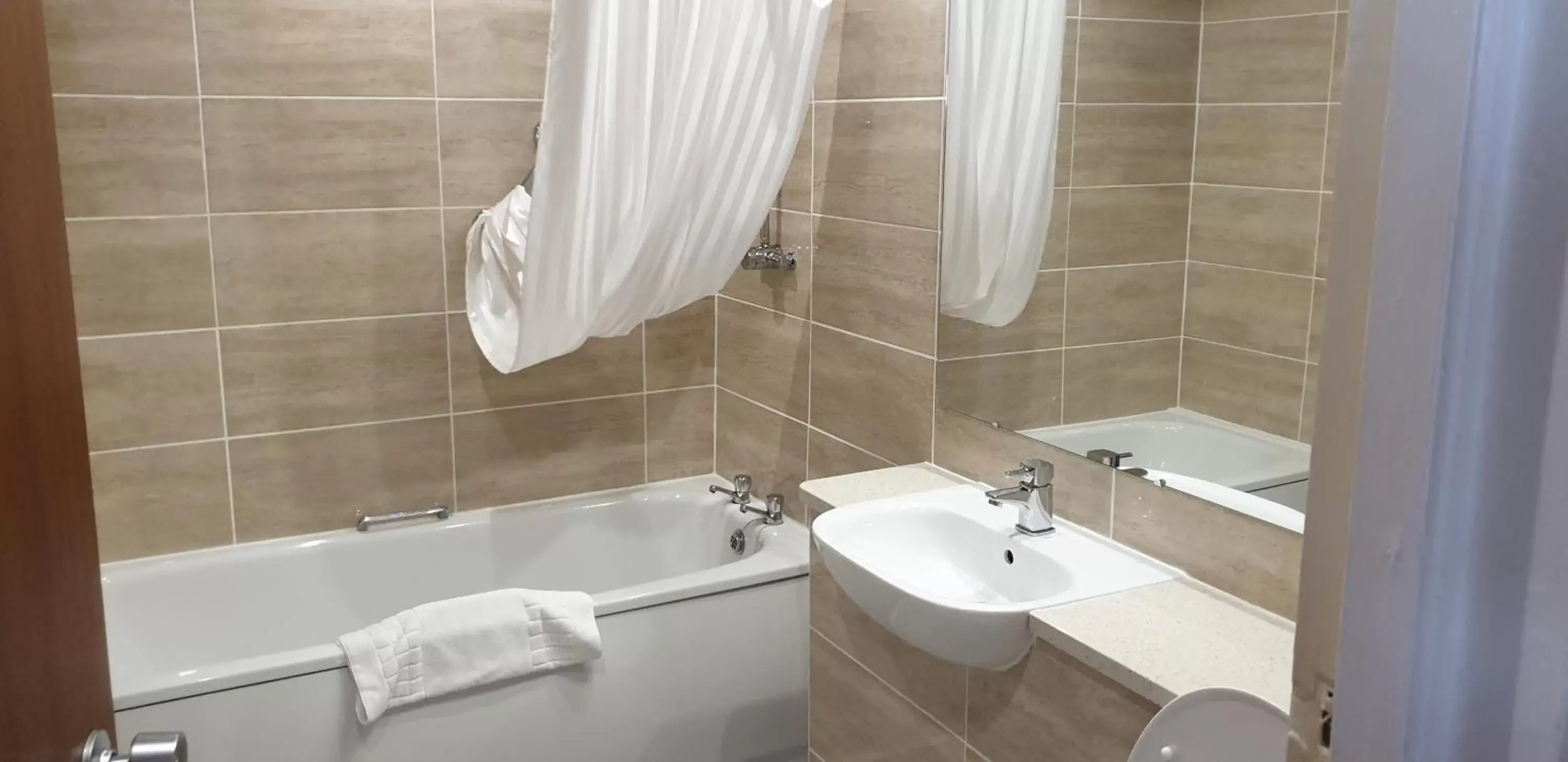 Bathroom in The Diplomat Hotel Restaurant & Spa