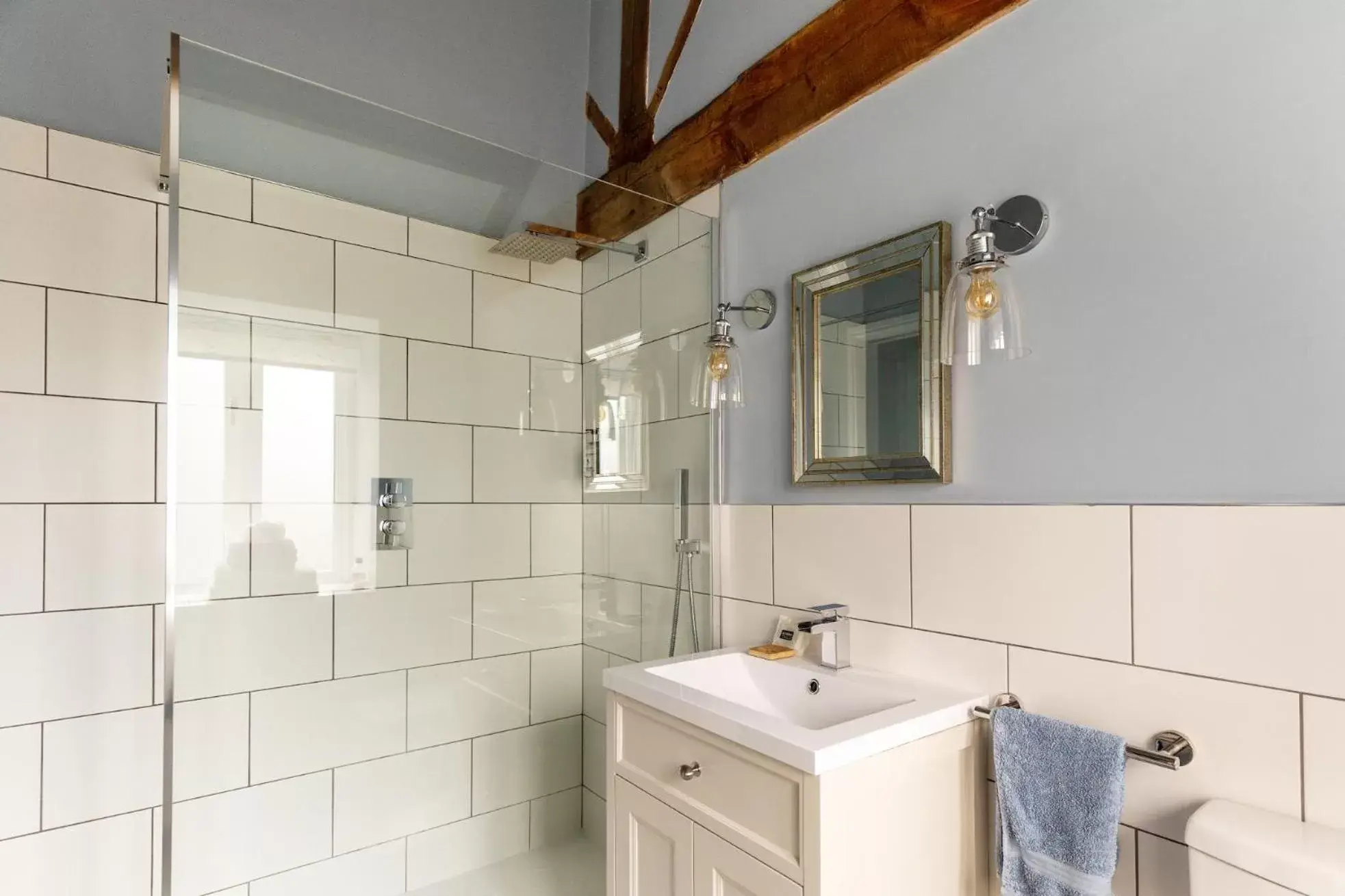 Shower, Bathroom in Old Hall Croft Barn