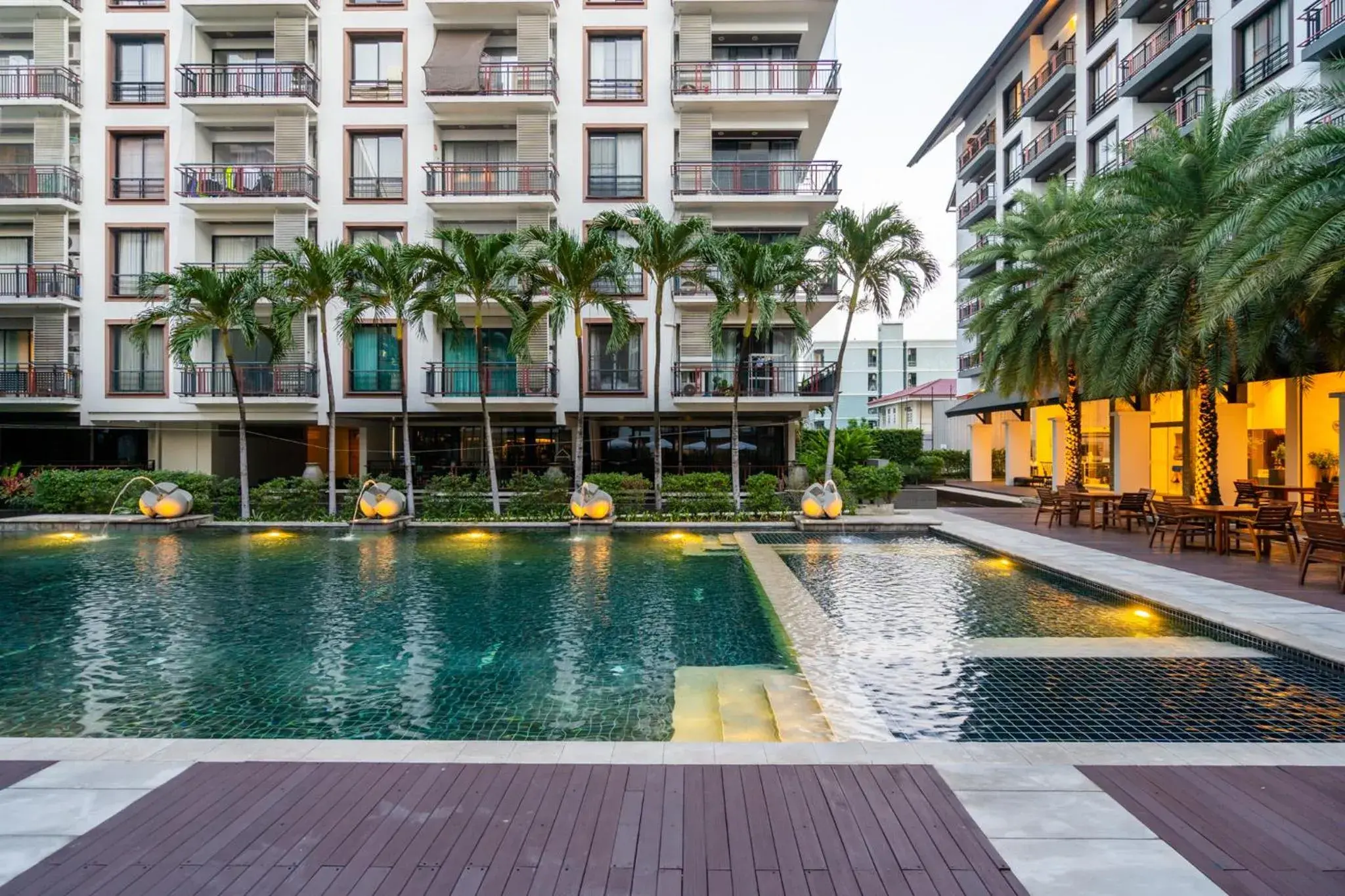 Swimming pool in Amanta Hotel & Residence Ratchada Swimming pool in Amanta Hotel & Residence Ratchada