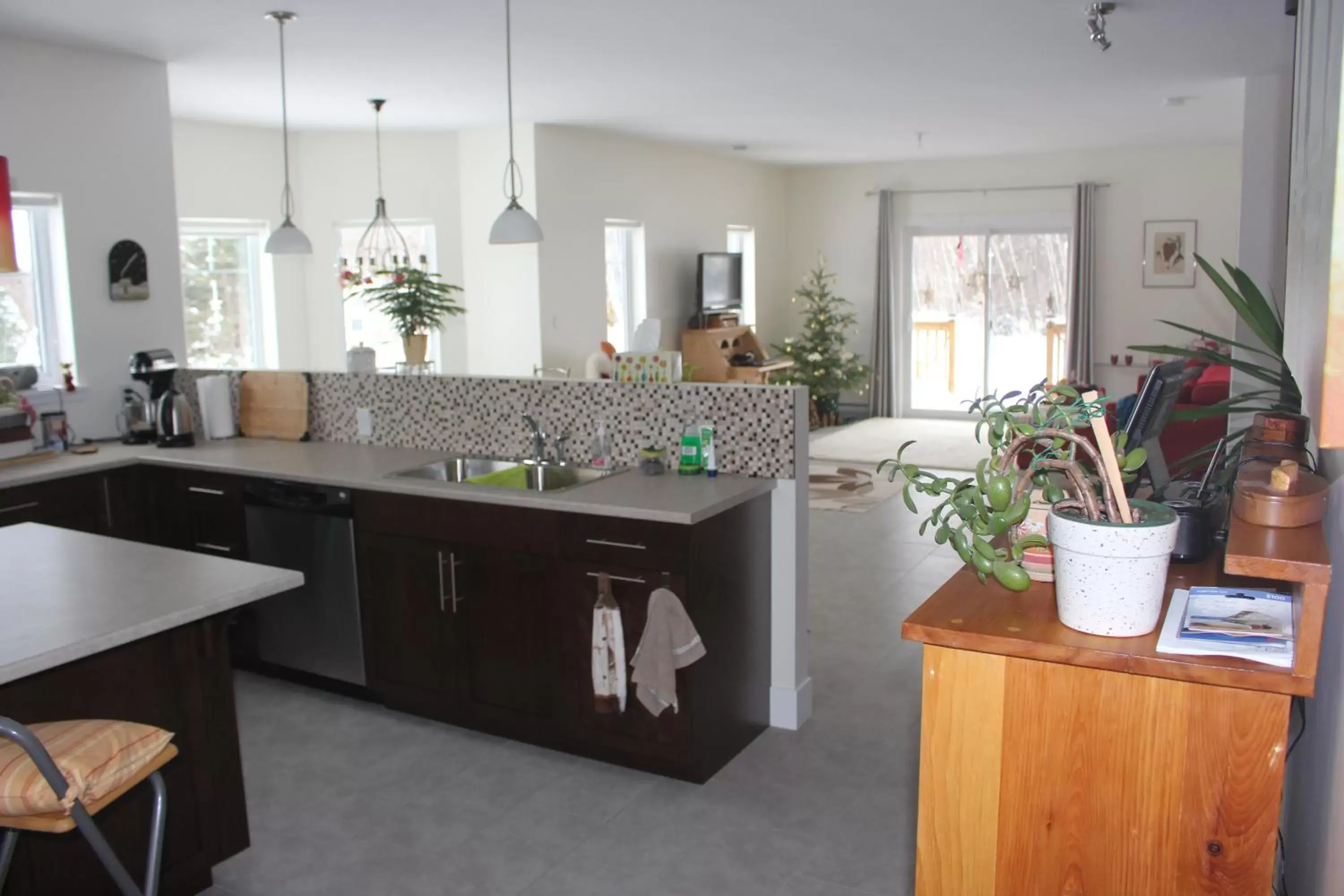 Dining area, Kitchen/Kitchenette in Nowak's Own B&B