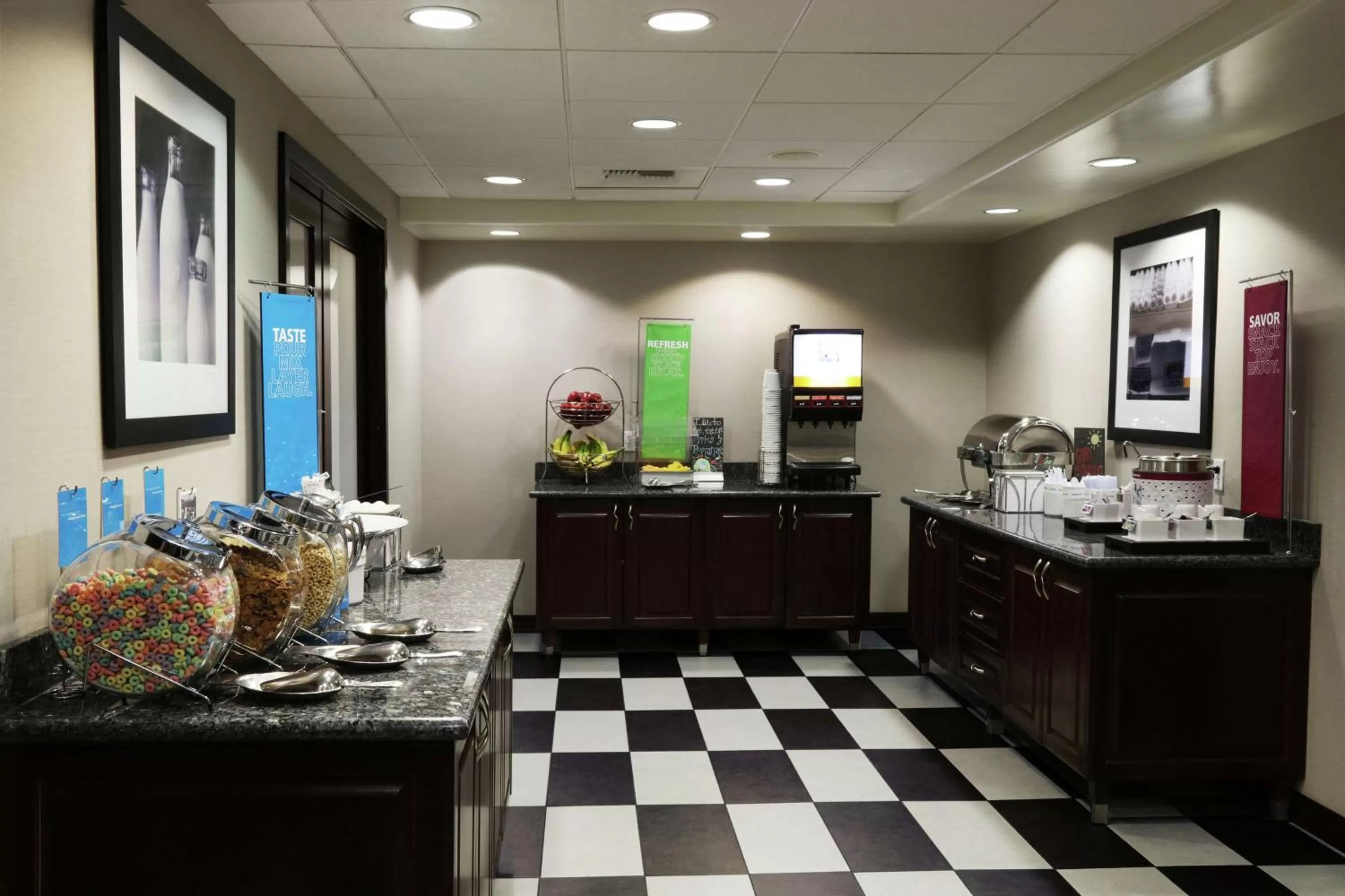 Restaurant/places to eat in Hampton Inn & Suites Temecula