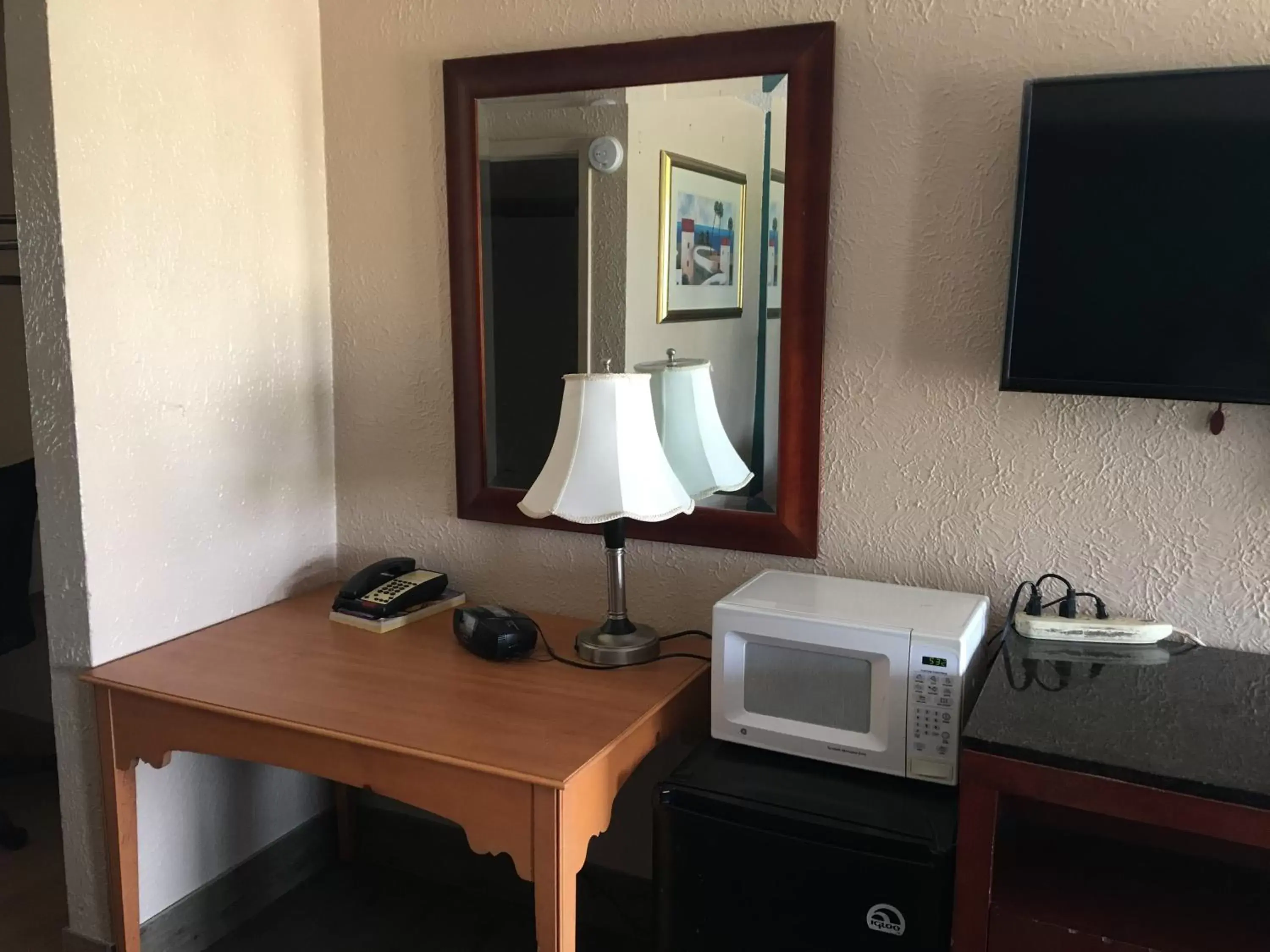 TV/Entertainment Center in Chaparral Motel