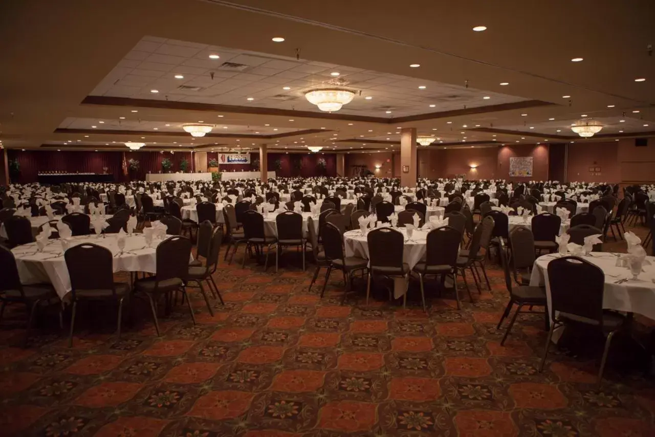 Restaurant/places to eat, Banquet Facilities in Decatur Conference Center And Hotel