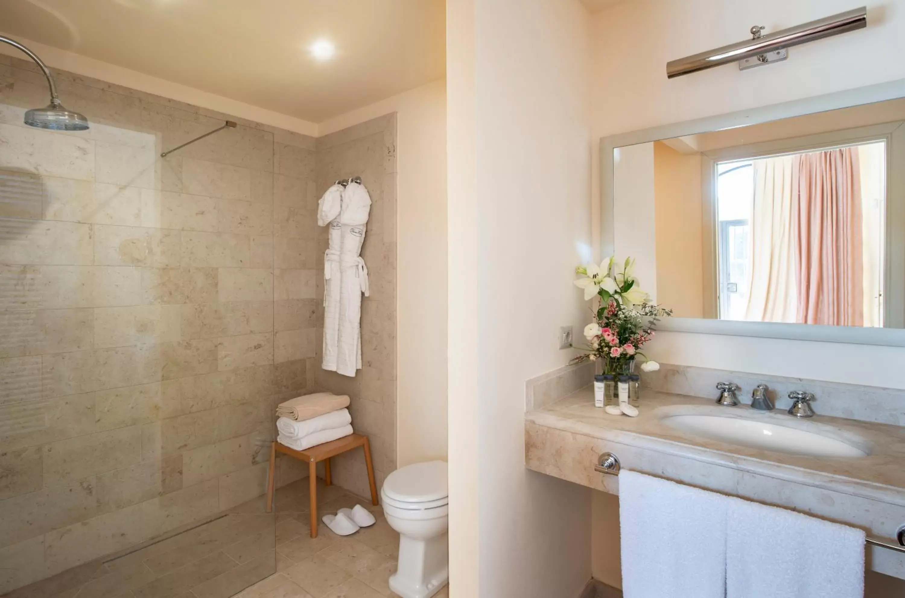 Bathroom in VIESCA Suites & Villas Il Borro Toscana