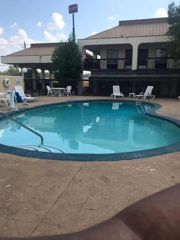 Baymont by Wyndham Macon I-75