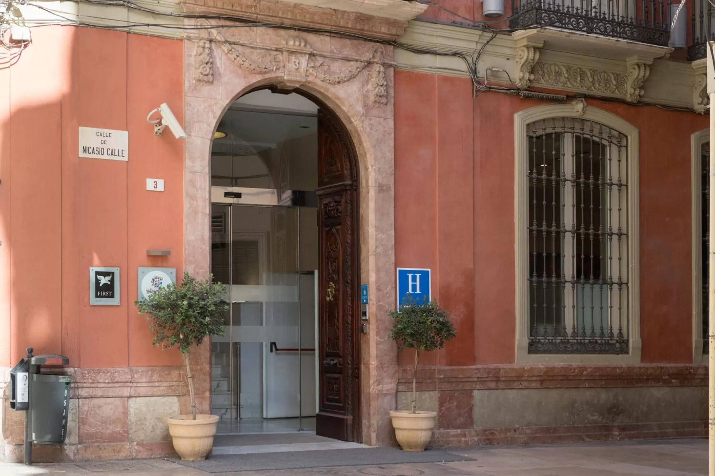 Facade/entrance in Petit Palace Plaza Málaga