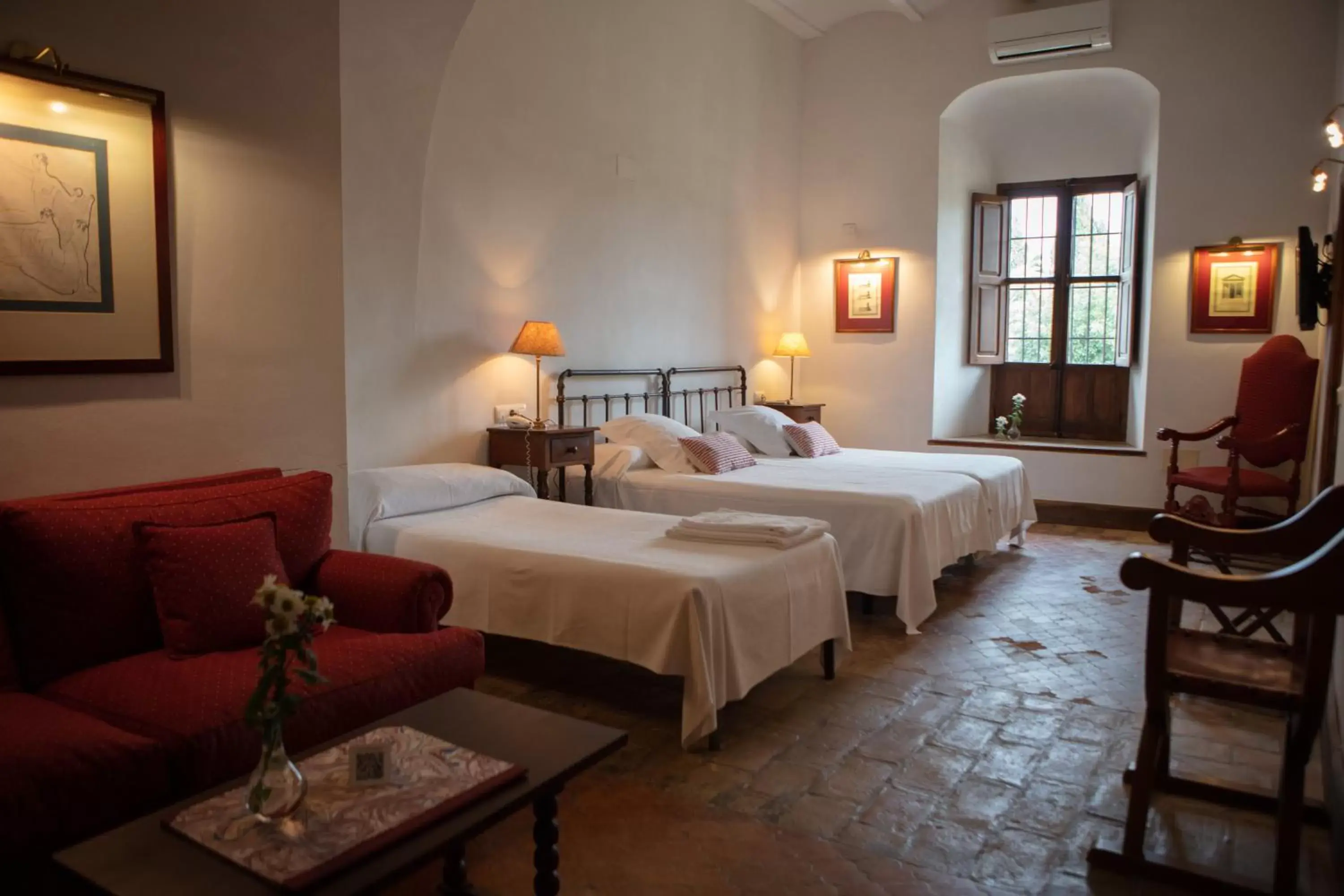 Bed in Monasterio de San Francisco