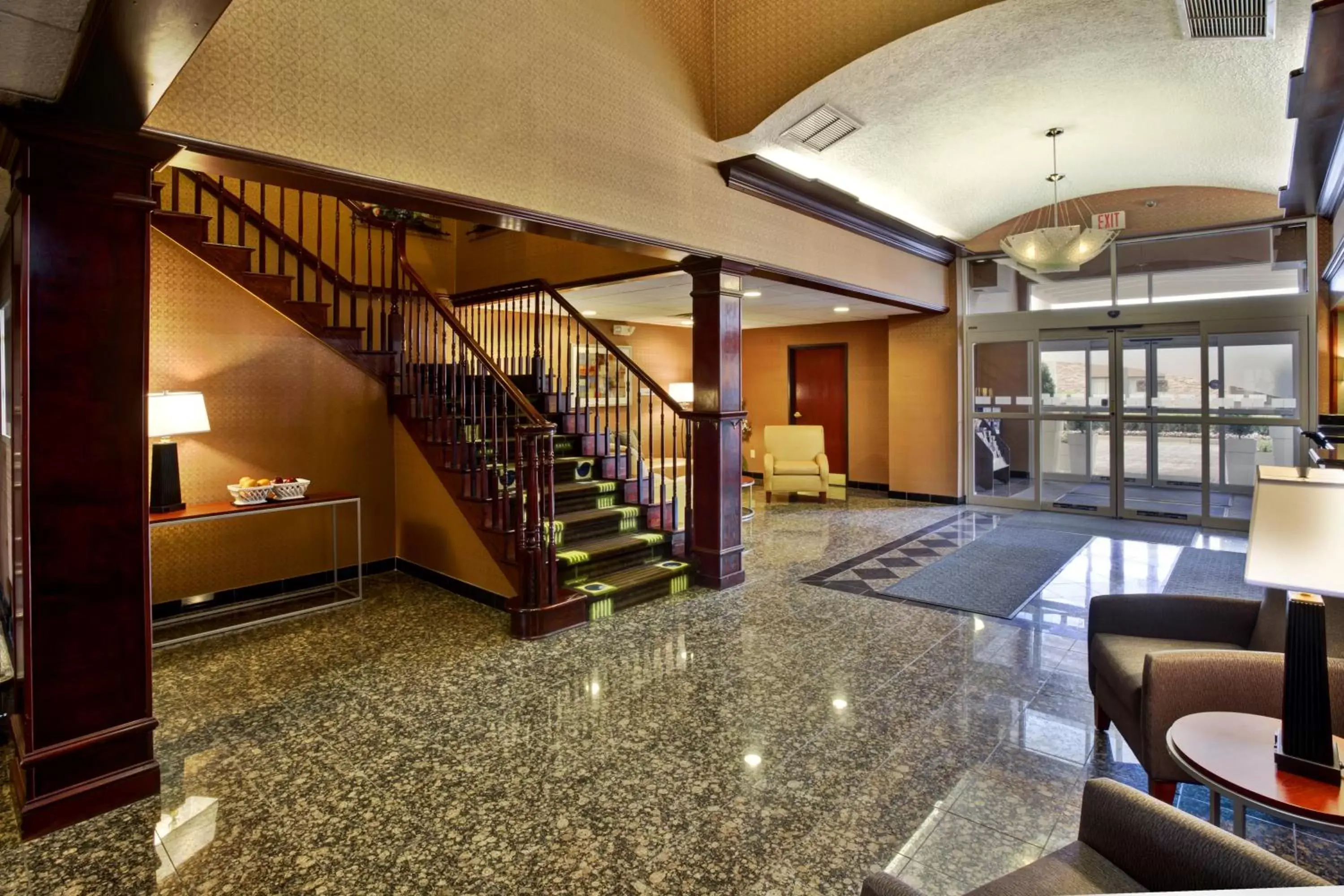 Lobby or reception, Lobby/Reception in Holiday Inn Express Hotel & Suites Woodhaven, an IHG Hotel