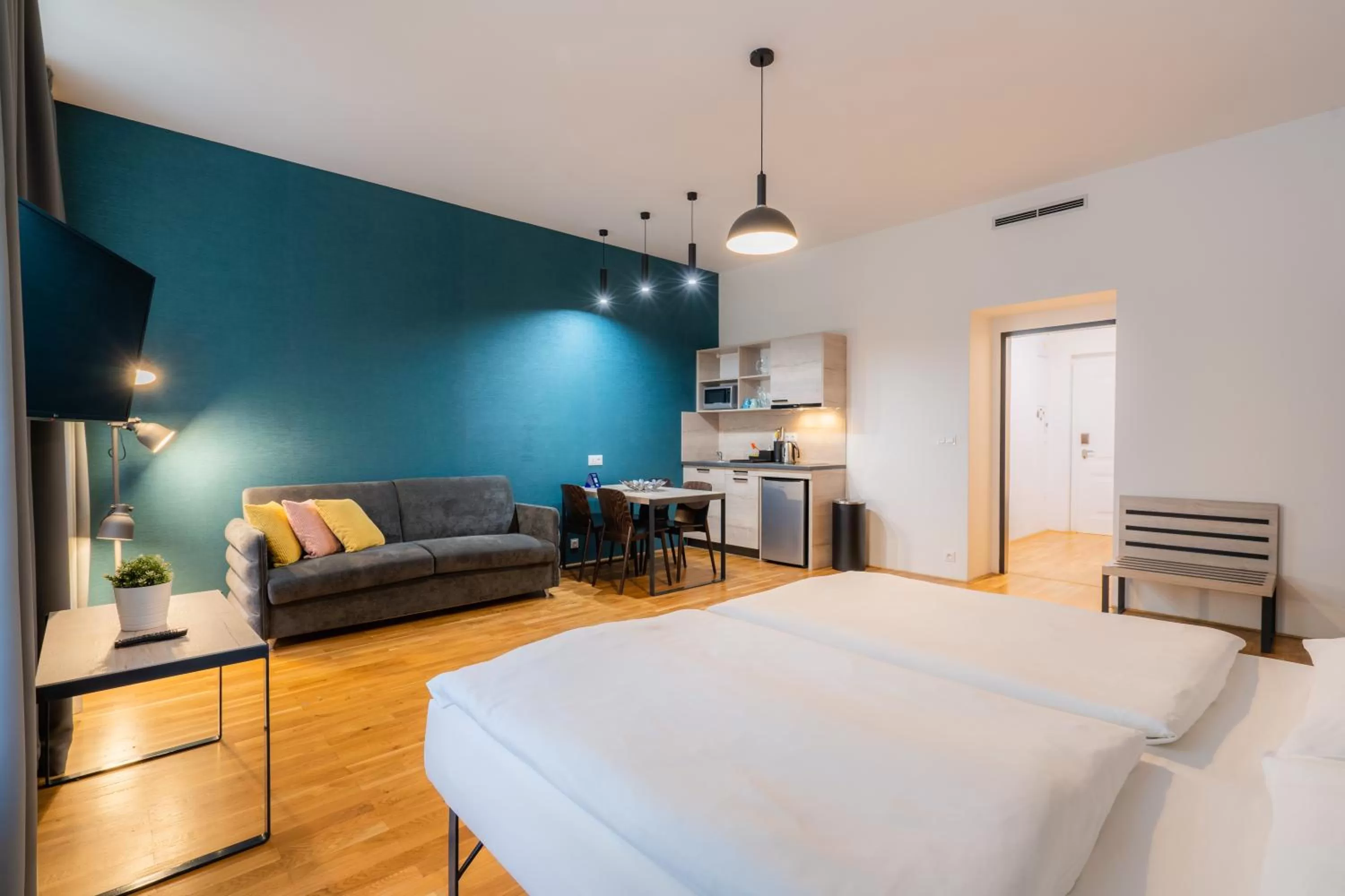 Photo of the whole room, Bed in EA ApartHotel Melantrich