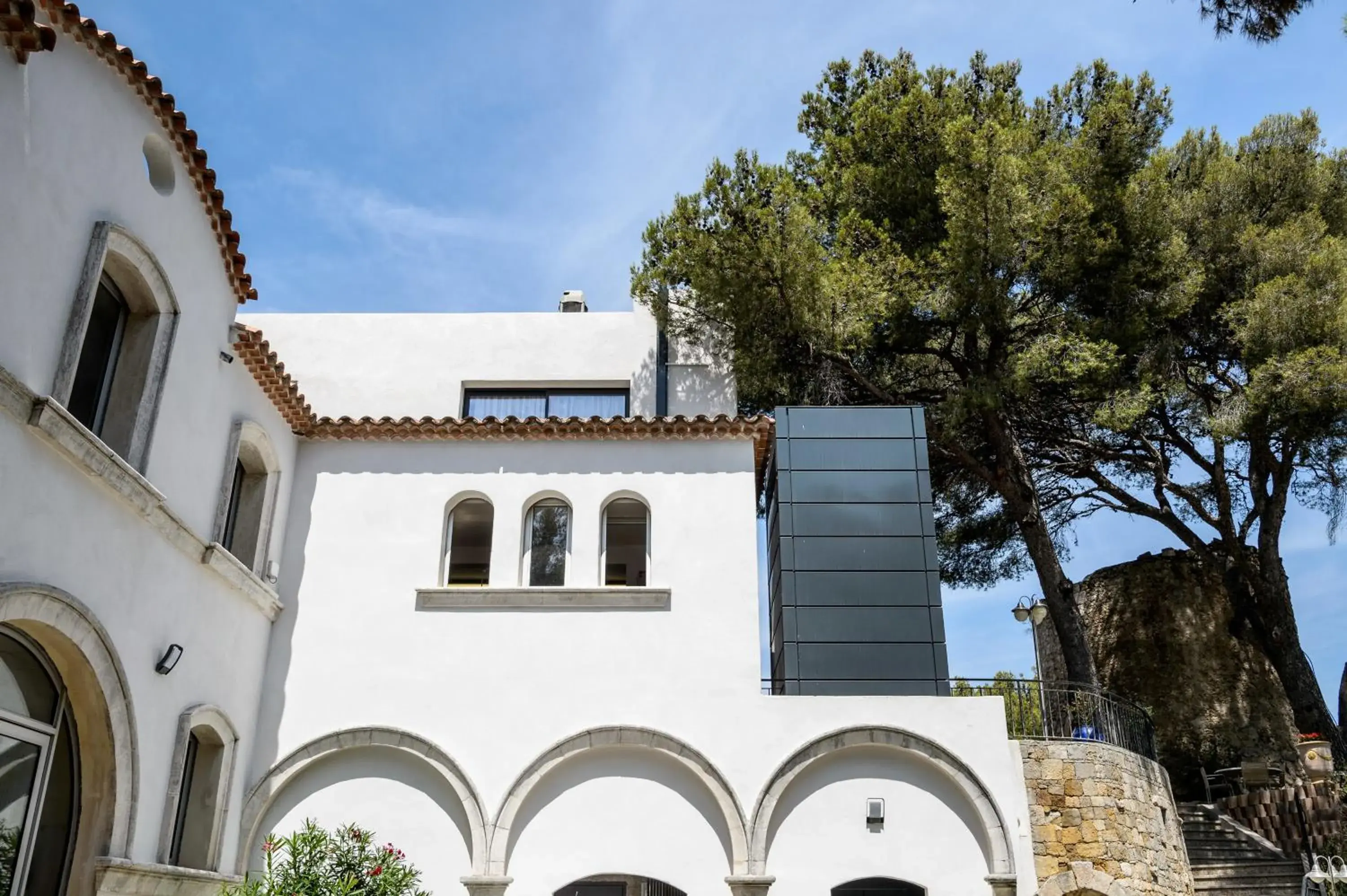 Property Building in Hôtel Saint Roch