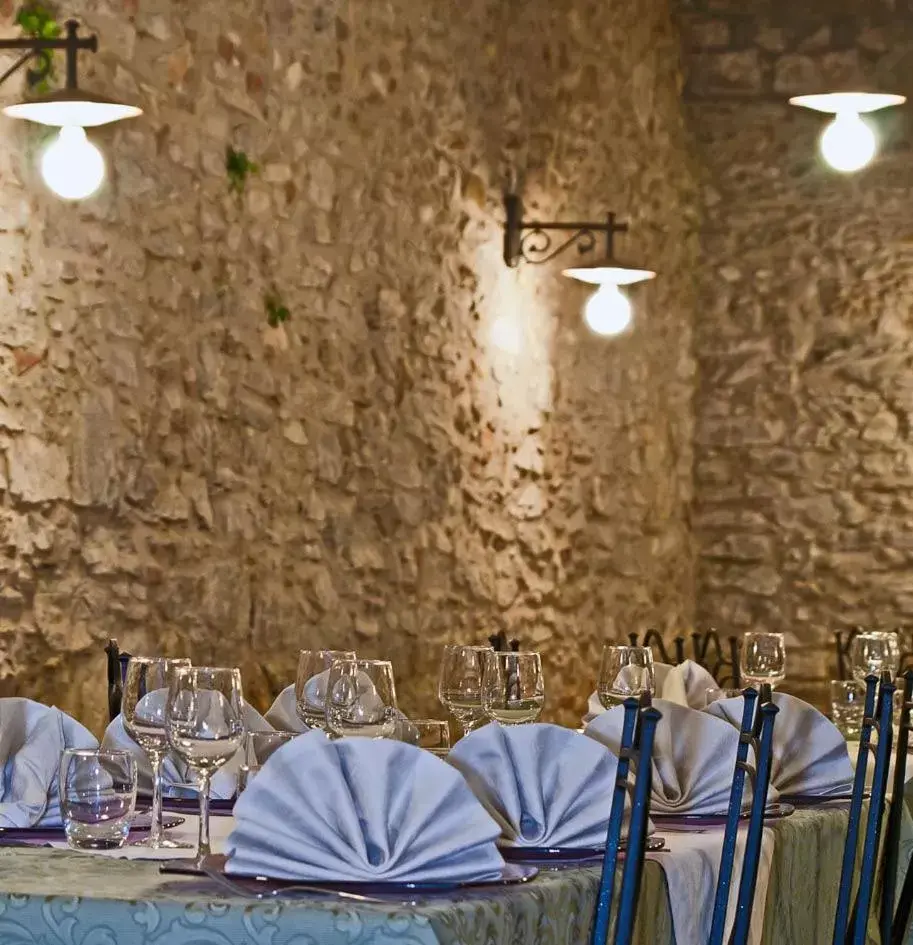 Restaurant/places to eat, Banquet Facilities in Hotel Villa Cheli