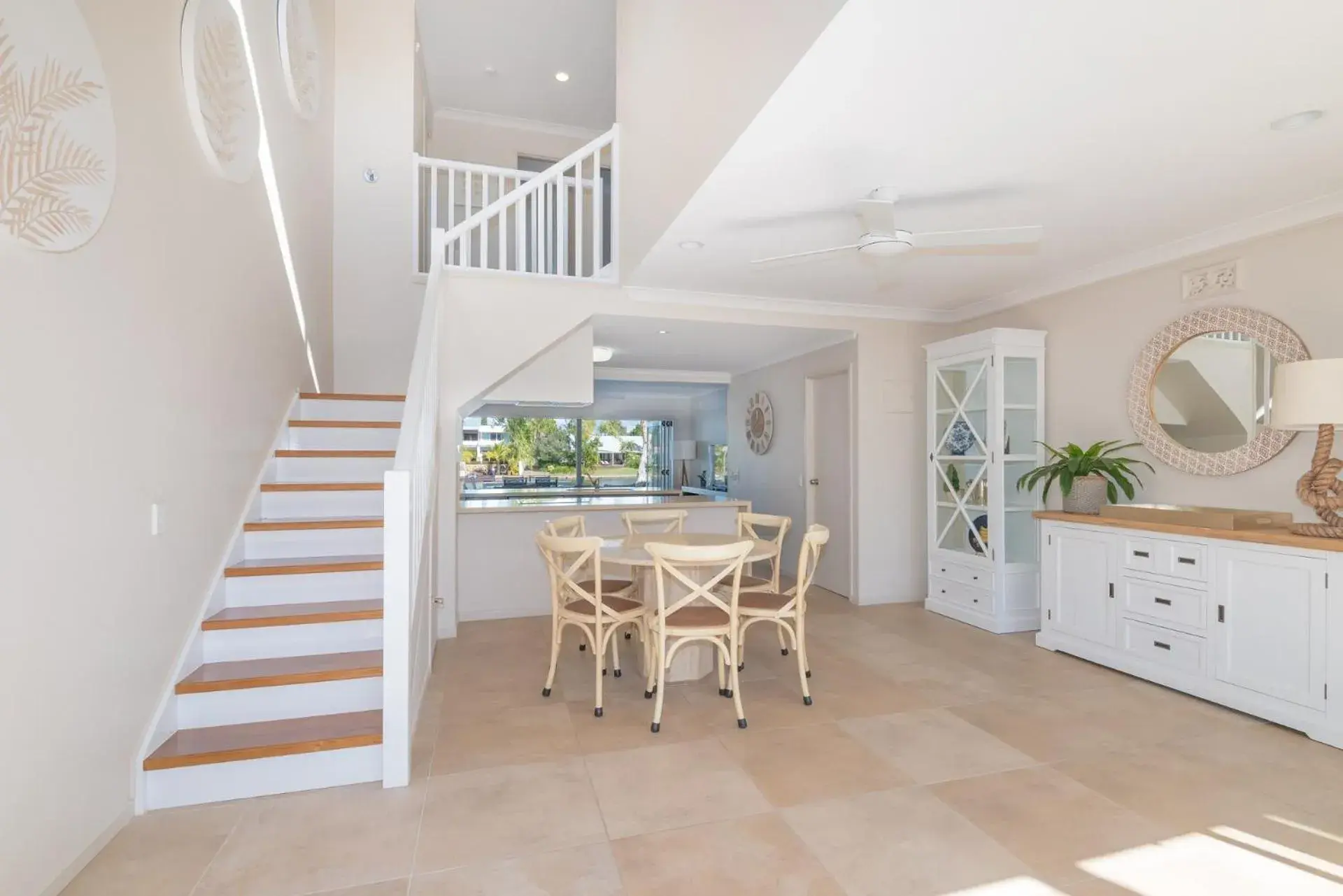 Dining Area in Noosa Entrance Waterfront Resort