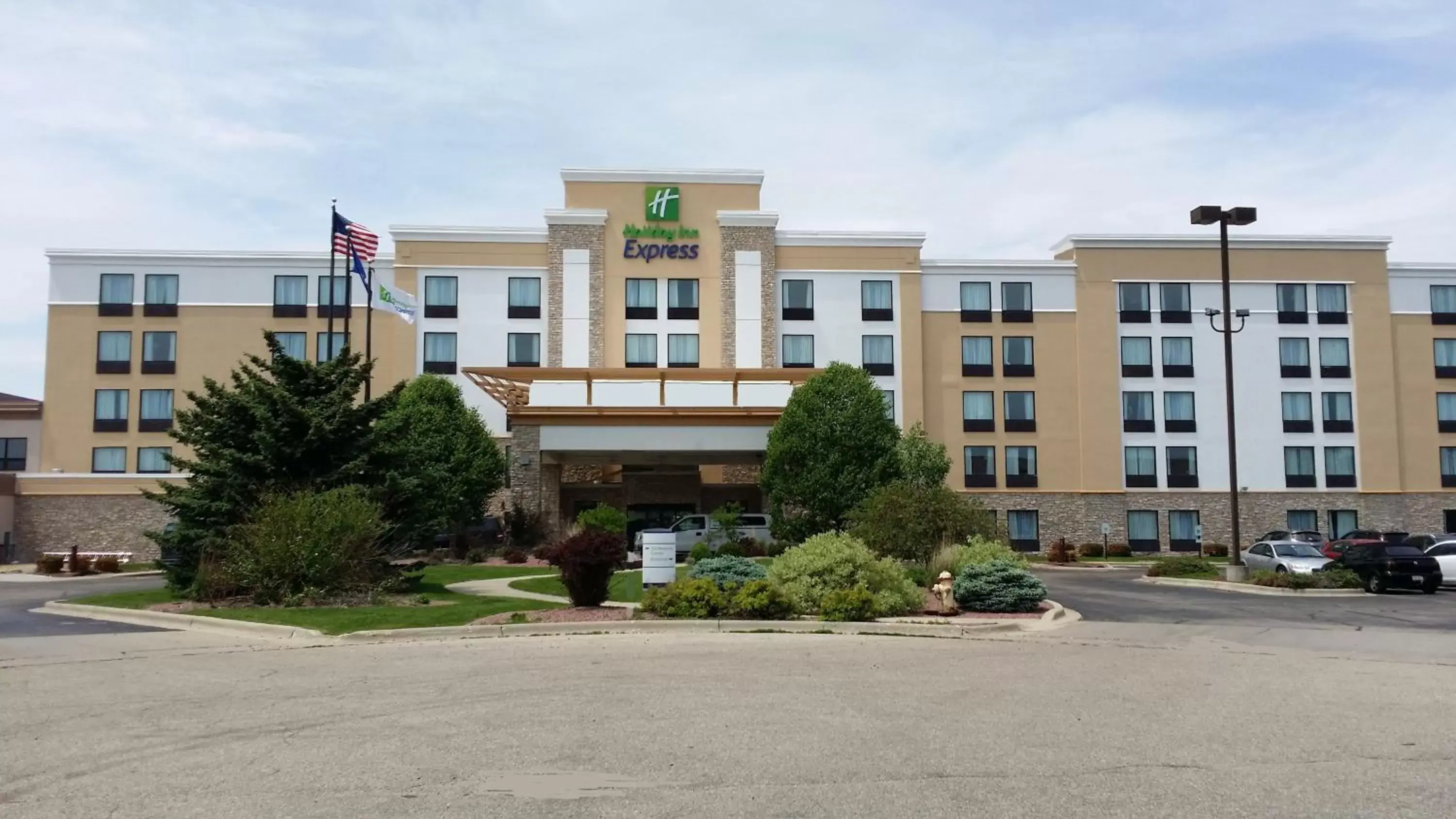 Property Building in Holiday Inn Express Janesville-I-90 & US Highway 14, an IHG Hotel