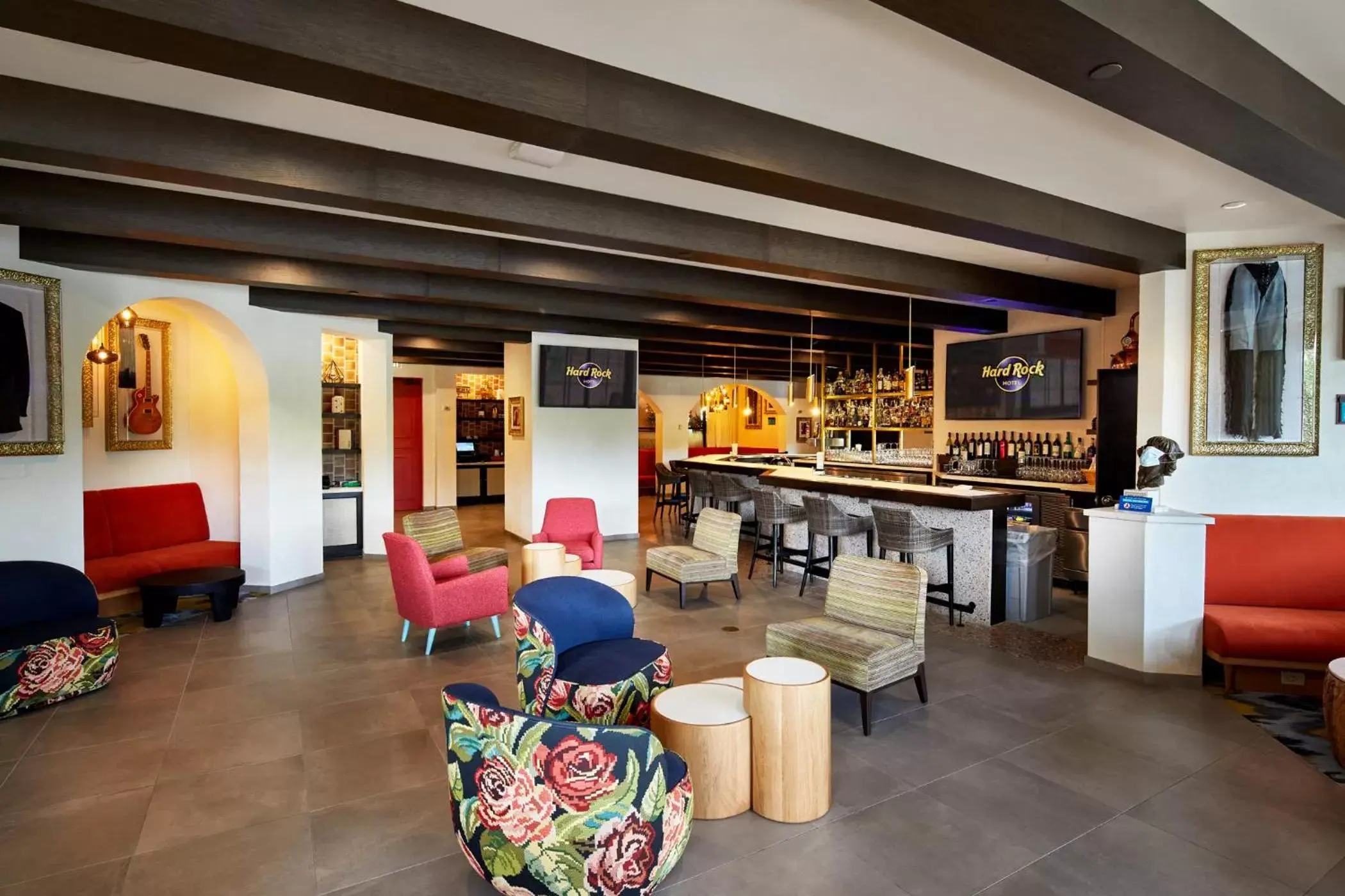 Lounge or bar in Universal's Hard Rock Hotel®
