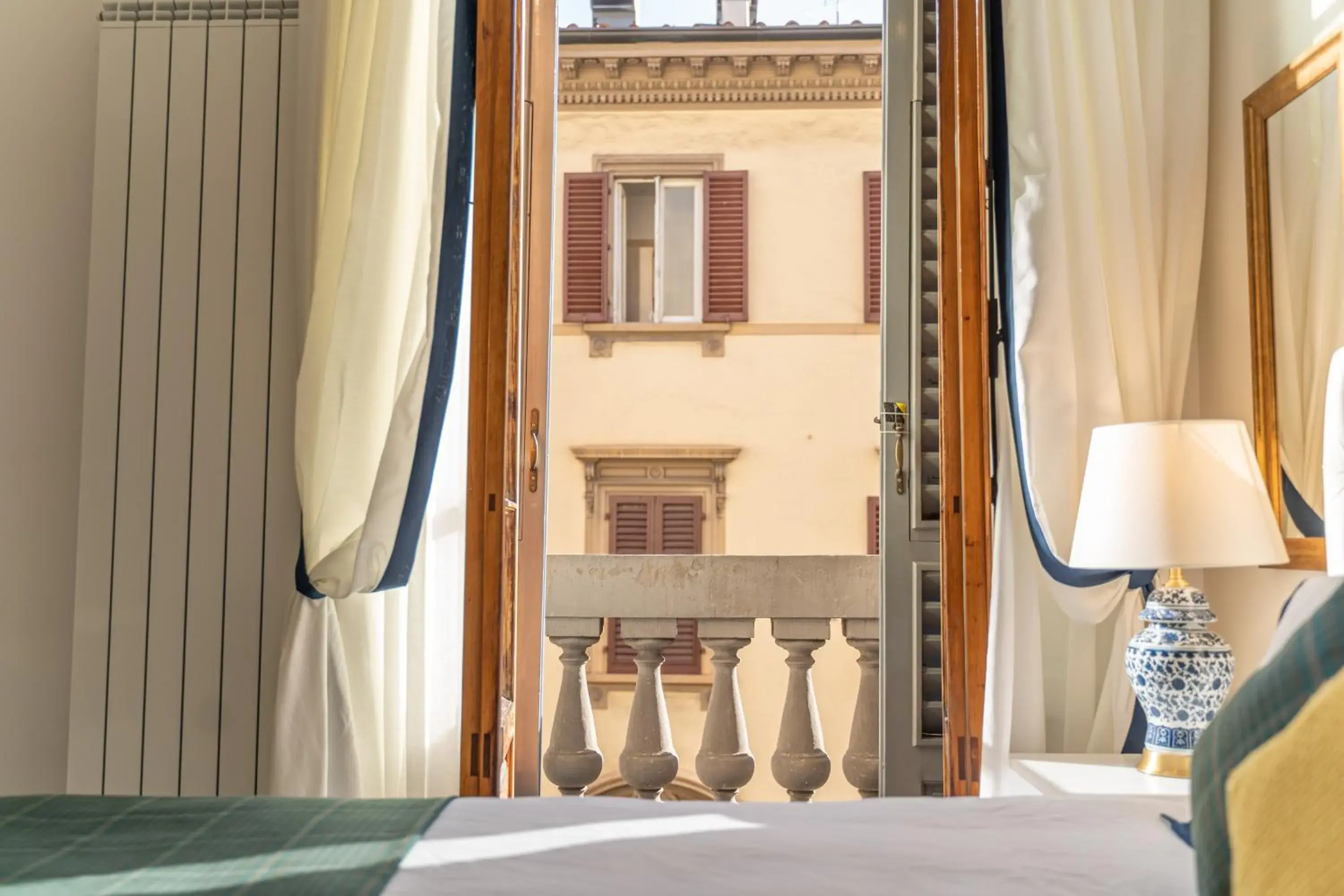 Balcony/Terrace, Bed in La Residenza di Michelangelo