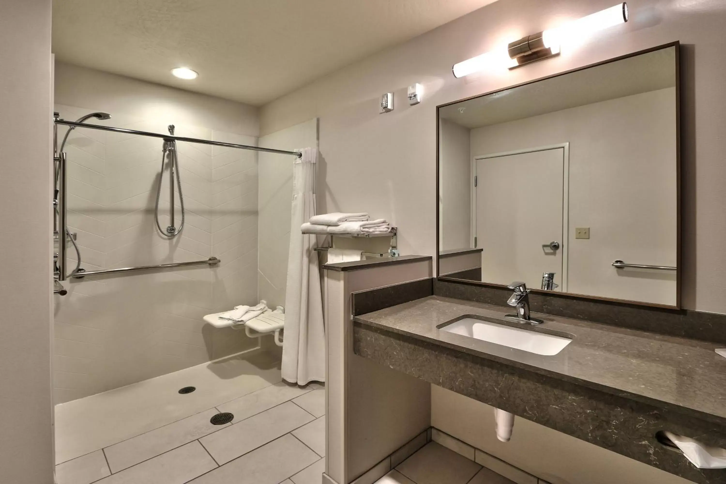 Bathroom in Fairfield Inn & Suites by Marriott Albuquerque North