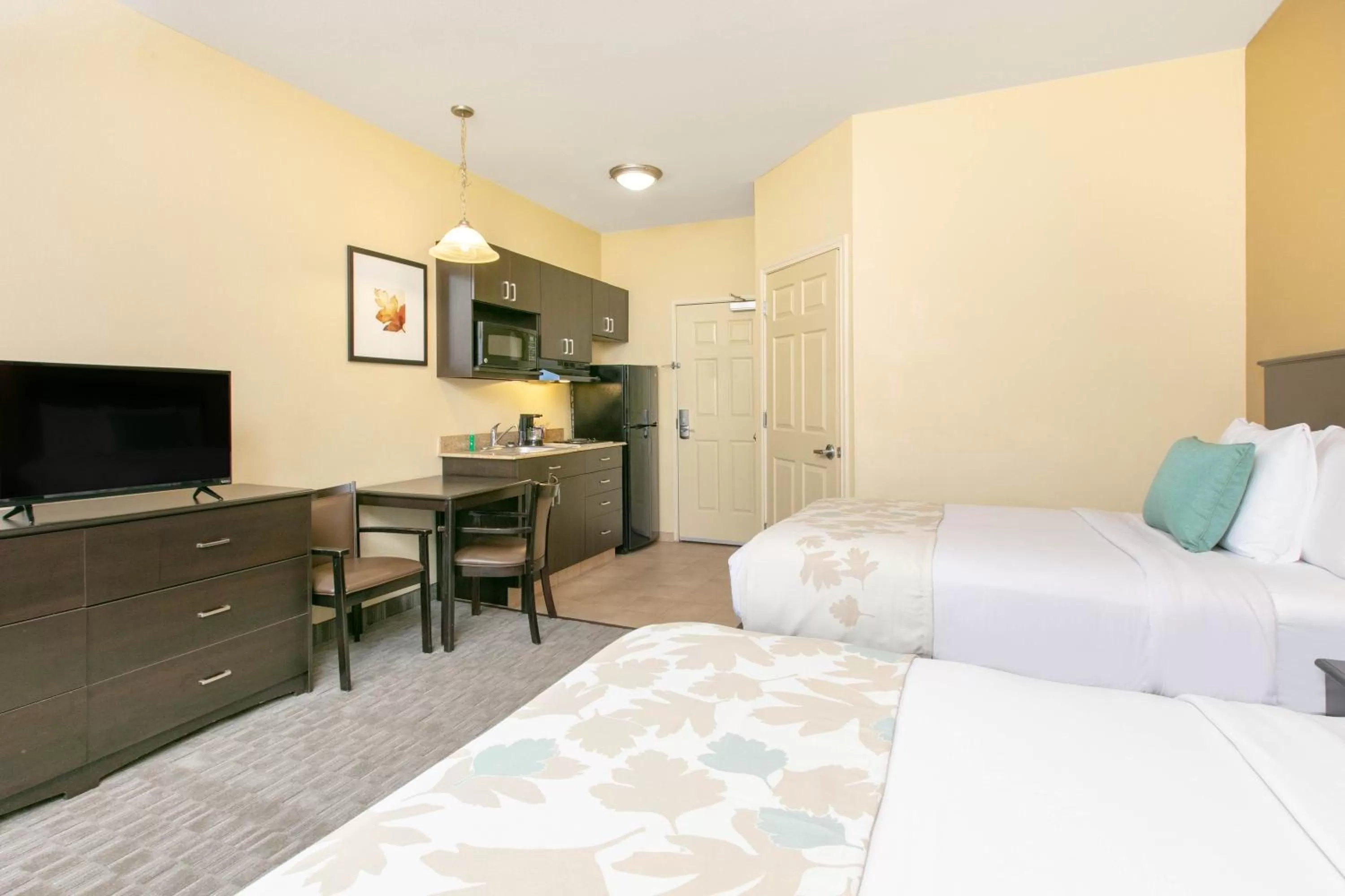 2 Double Beds, Studio Suite with Kitchen, Non-Smoking in Hawthorn Suites by Wyndham Longview
