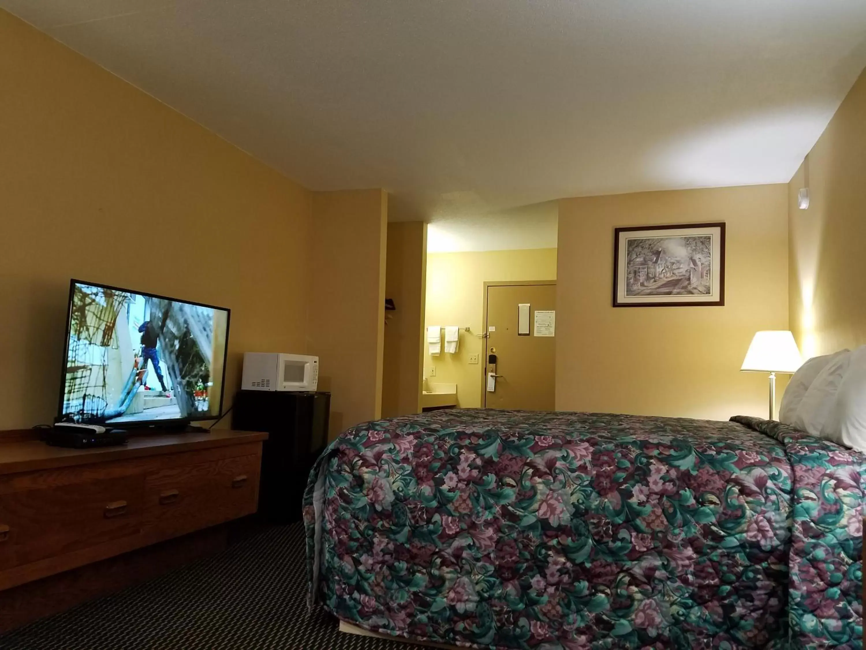 Photo of the whole room, Bed in Rodeway Inn Blair