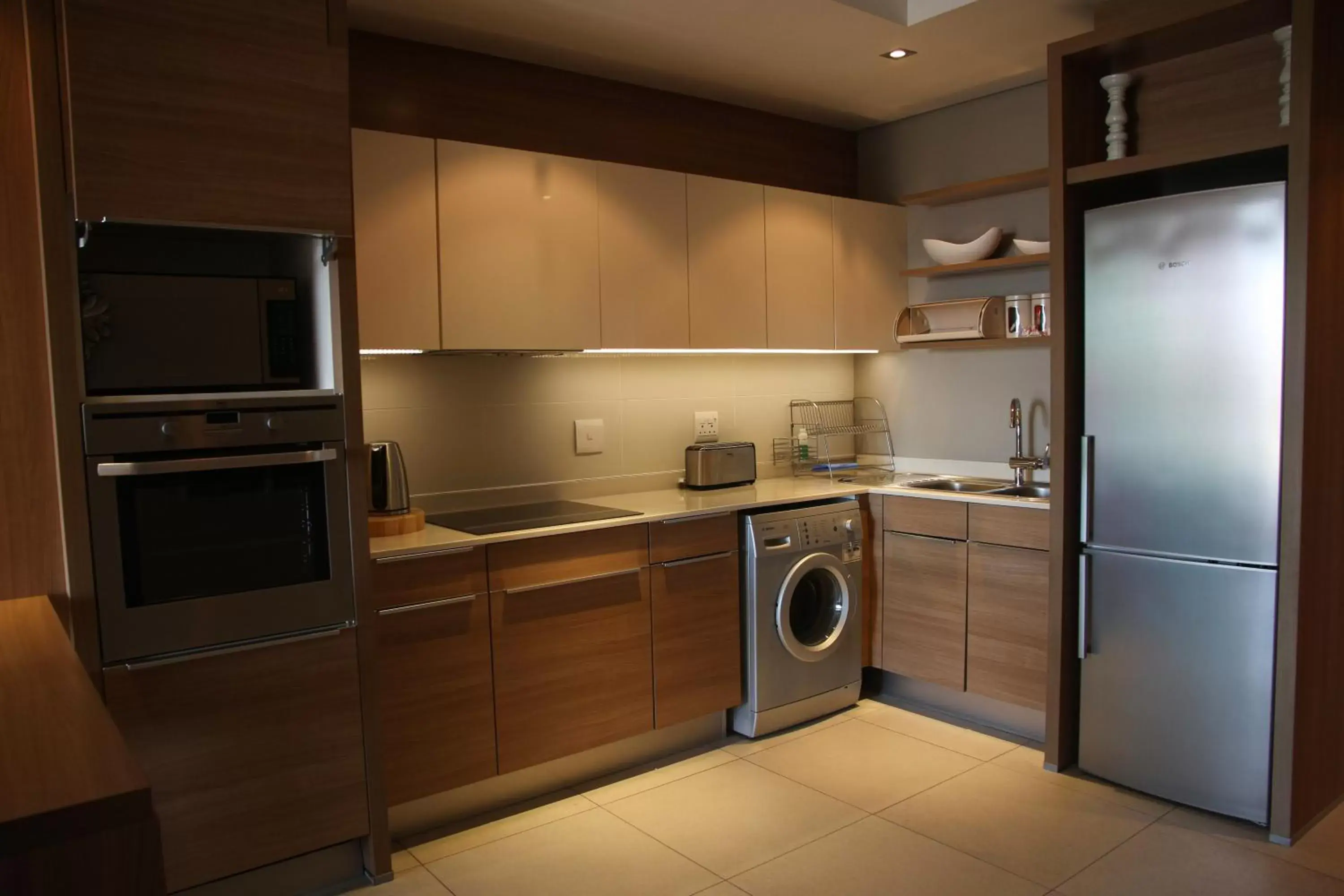 Kitchen or kitchenette, Kitchen/Kitchenette in The Residences at Crystal Towers