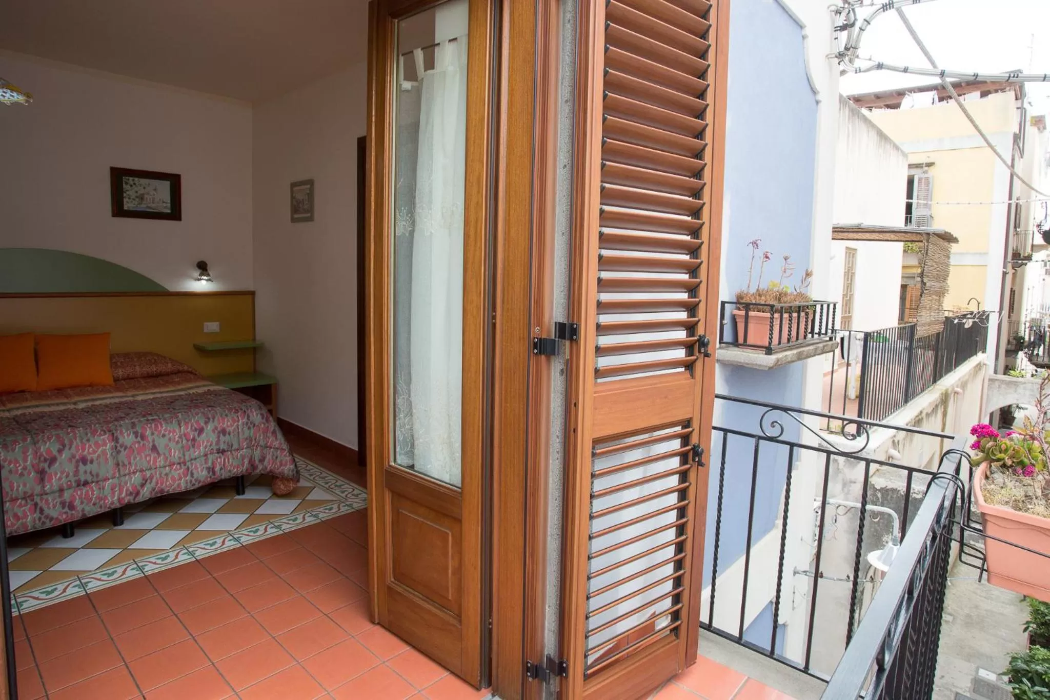 Balcony/Terrace, Bed in Diana Brown B&B Affittacamere