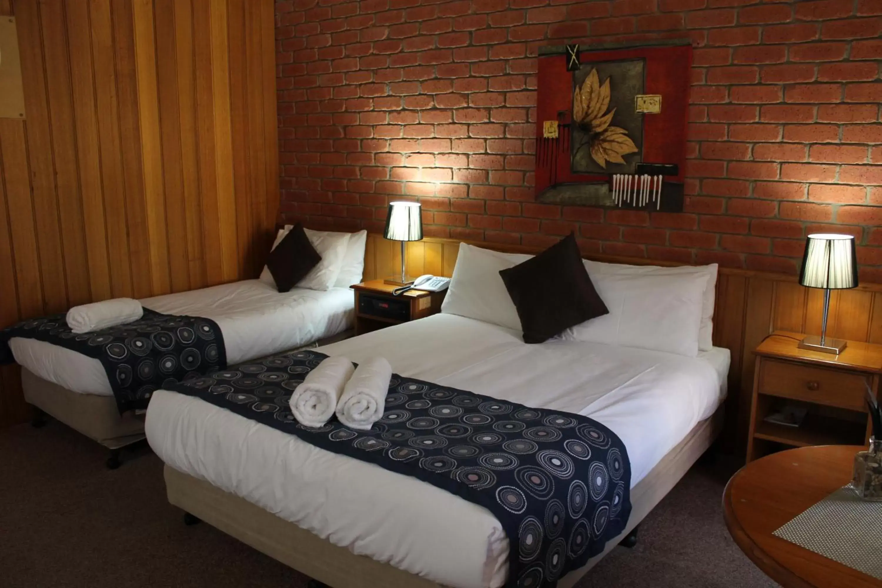 Bedroom, Bed in Bakery Hill Motel