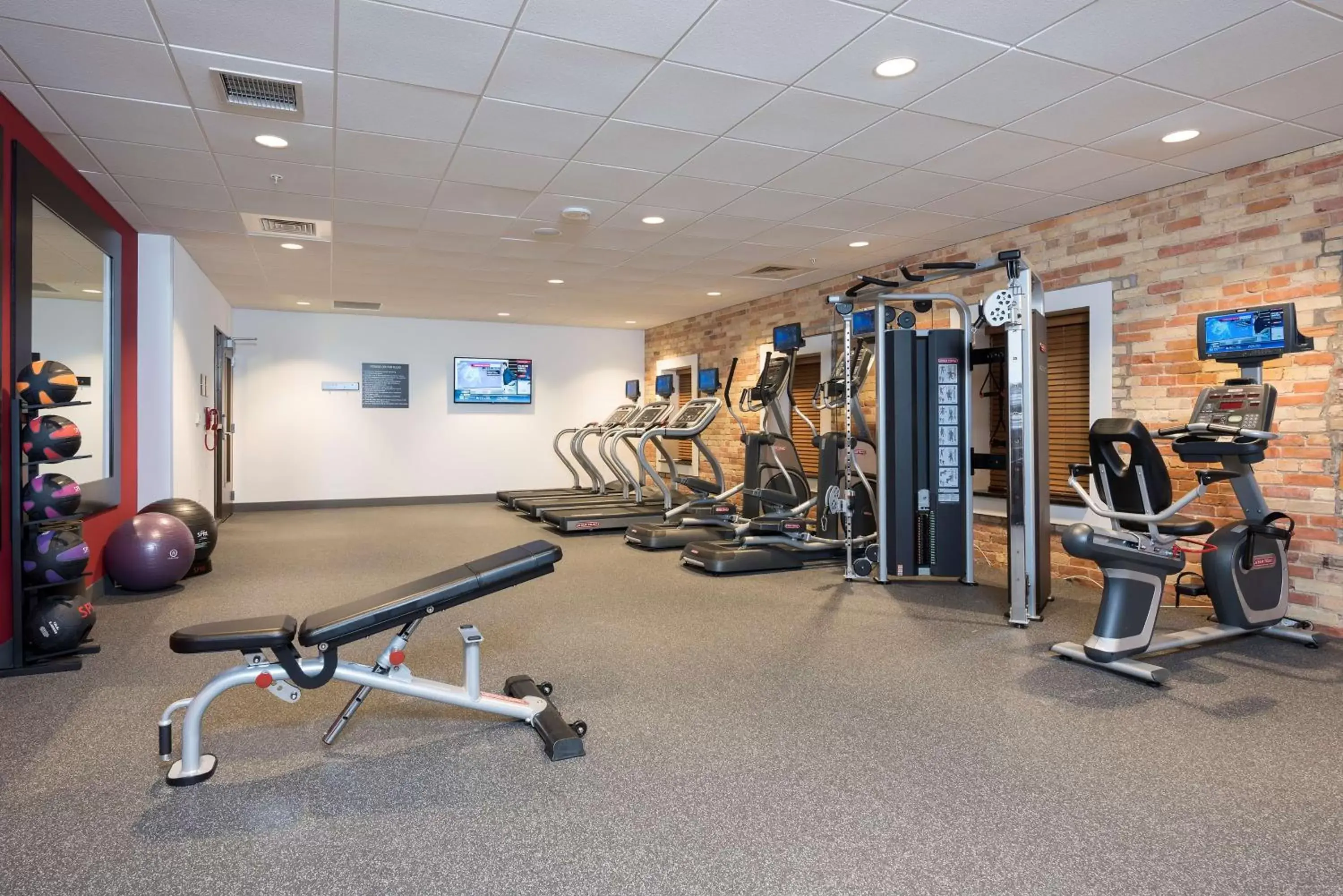 Fitness centre/facilities, Fitness Center/Facilities in Homewood Suites by Hilton Grand Rapids Downtown