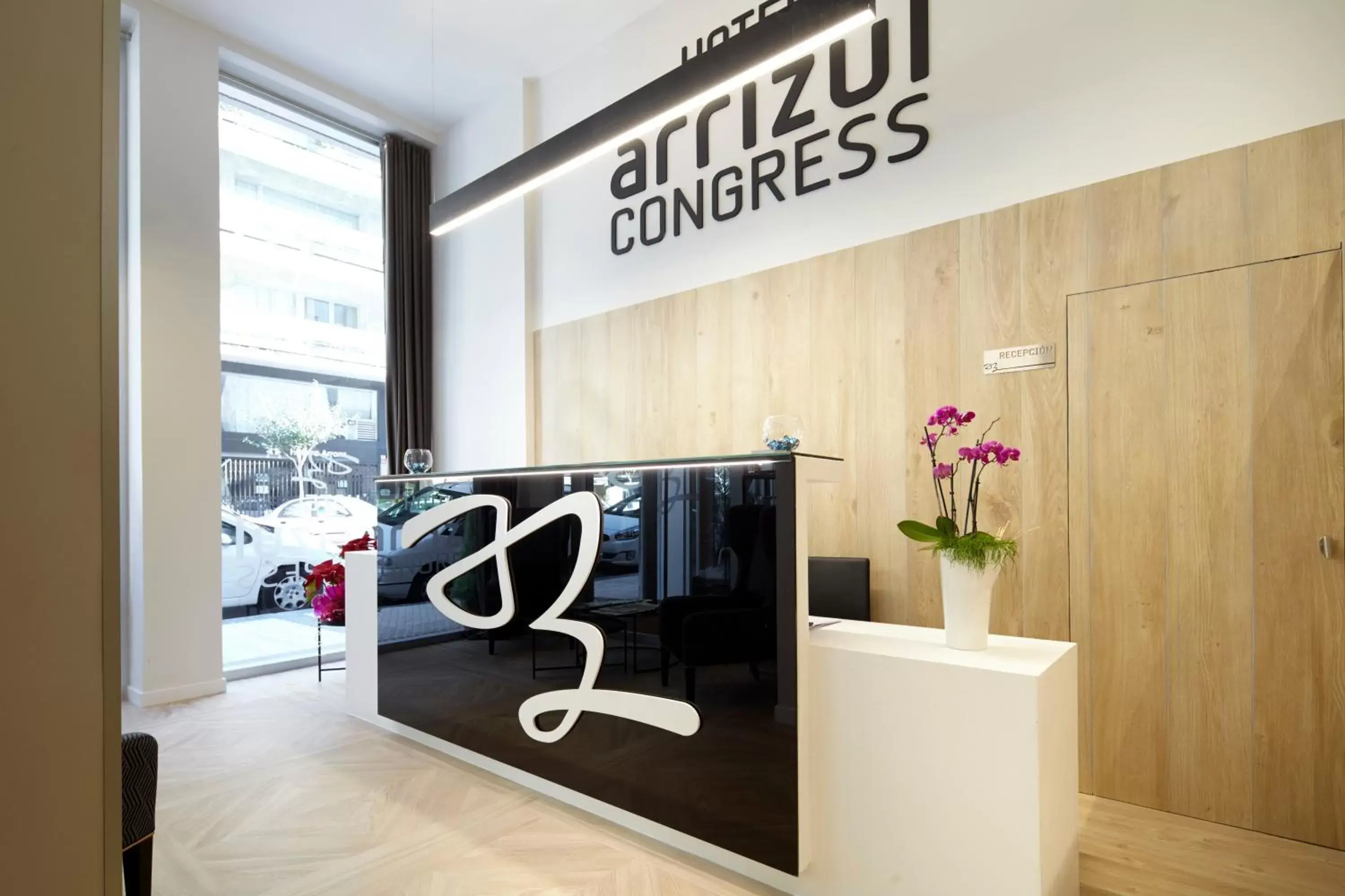 Lobby or reception, Property Logo/Sign in Hotel Arrizul Congress