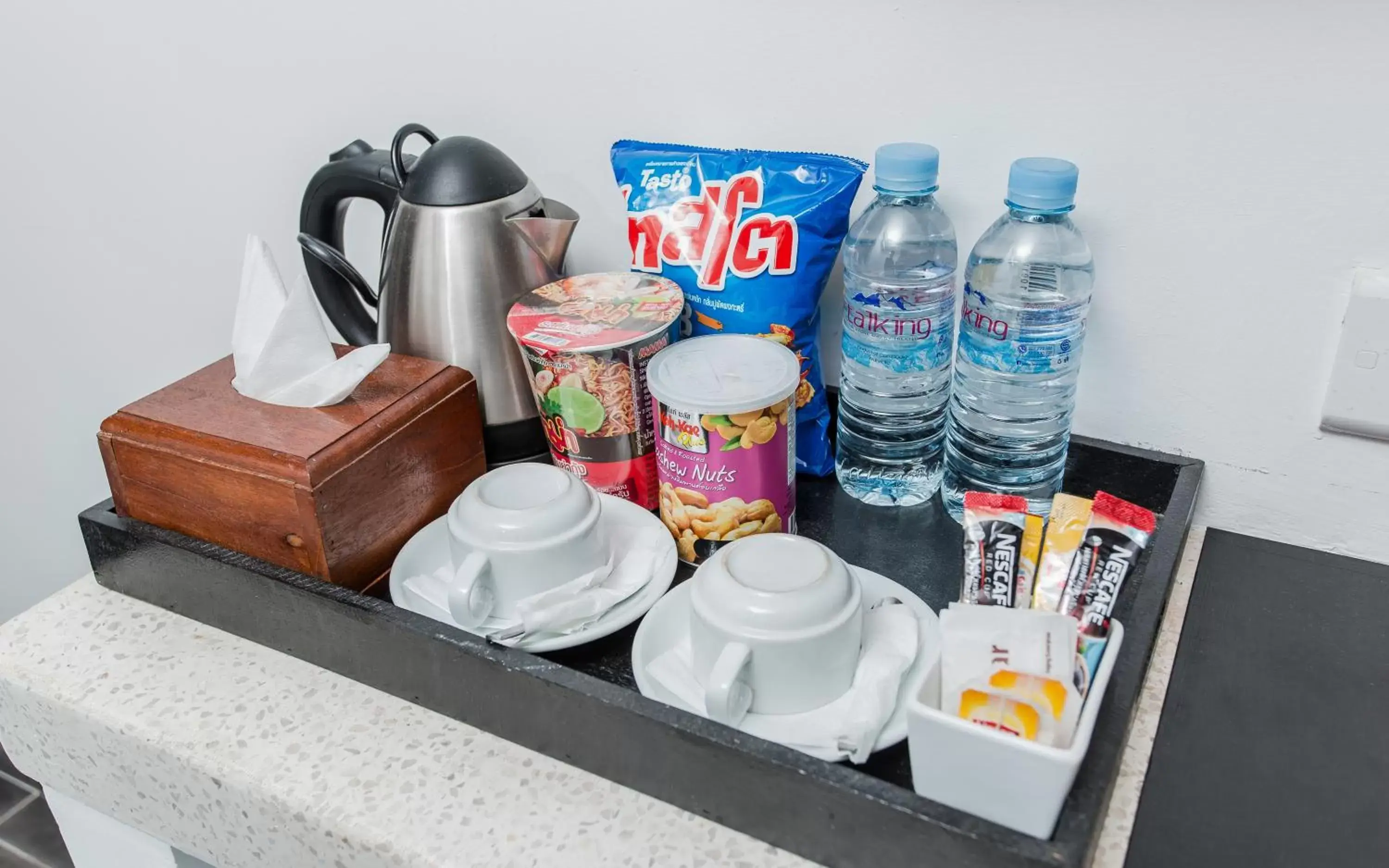 Coffee/tea facilities in Home Chic Hotel