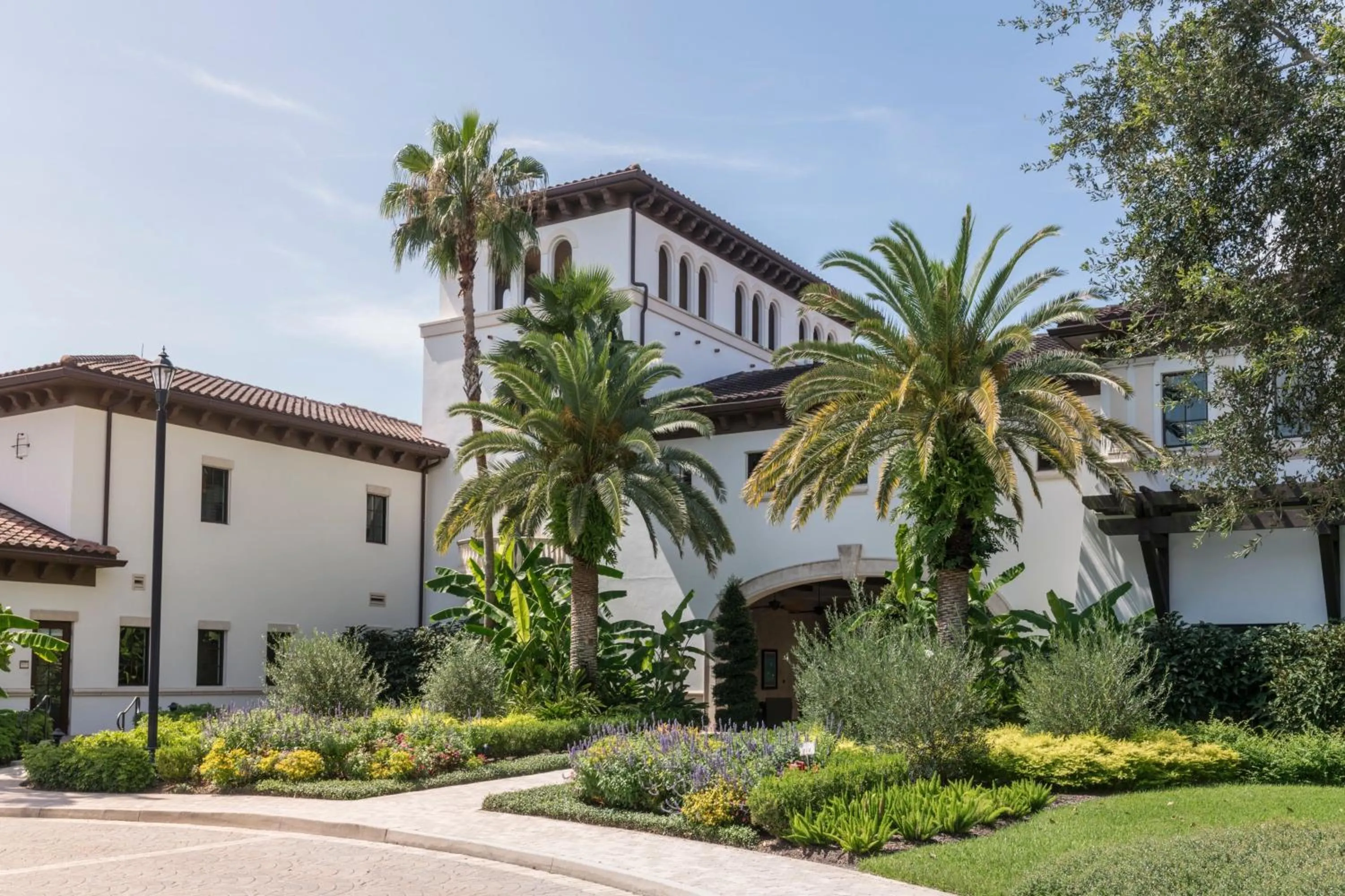 Property building in Marriott's Lakeshore Reserve