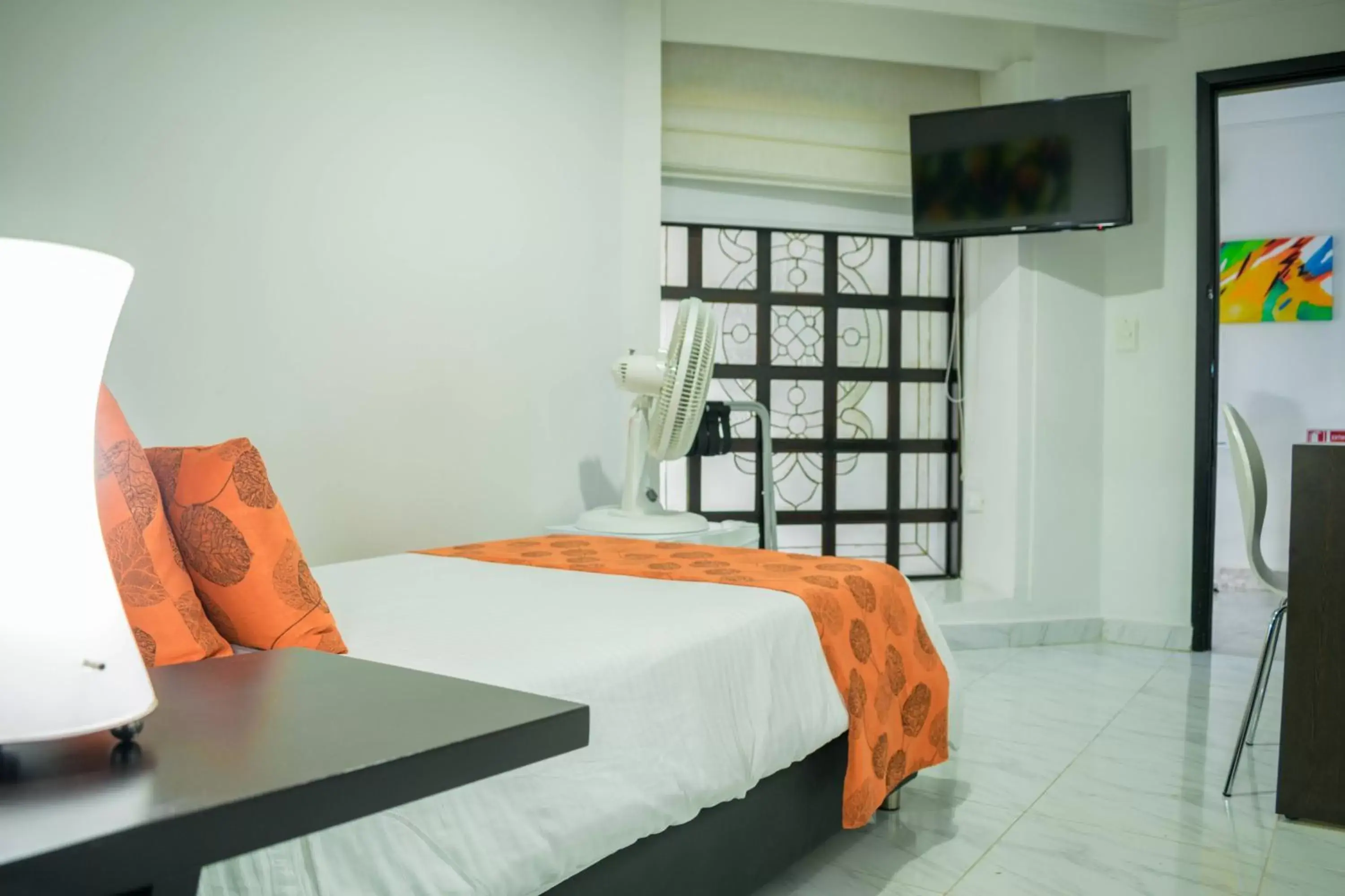 Bed in Hotel Montes De La Castellana