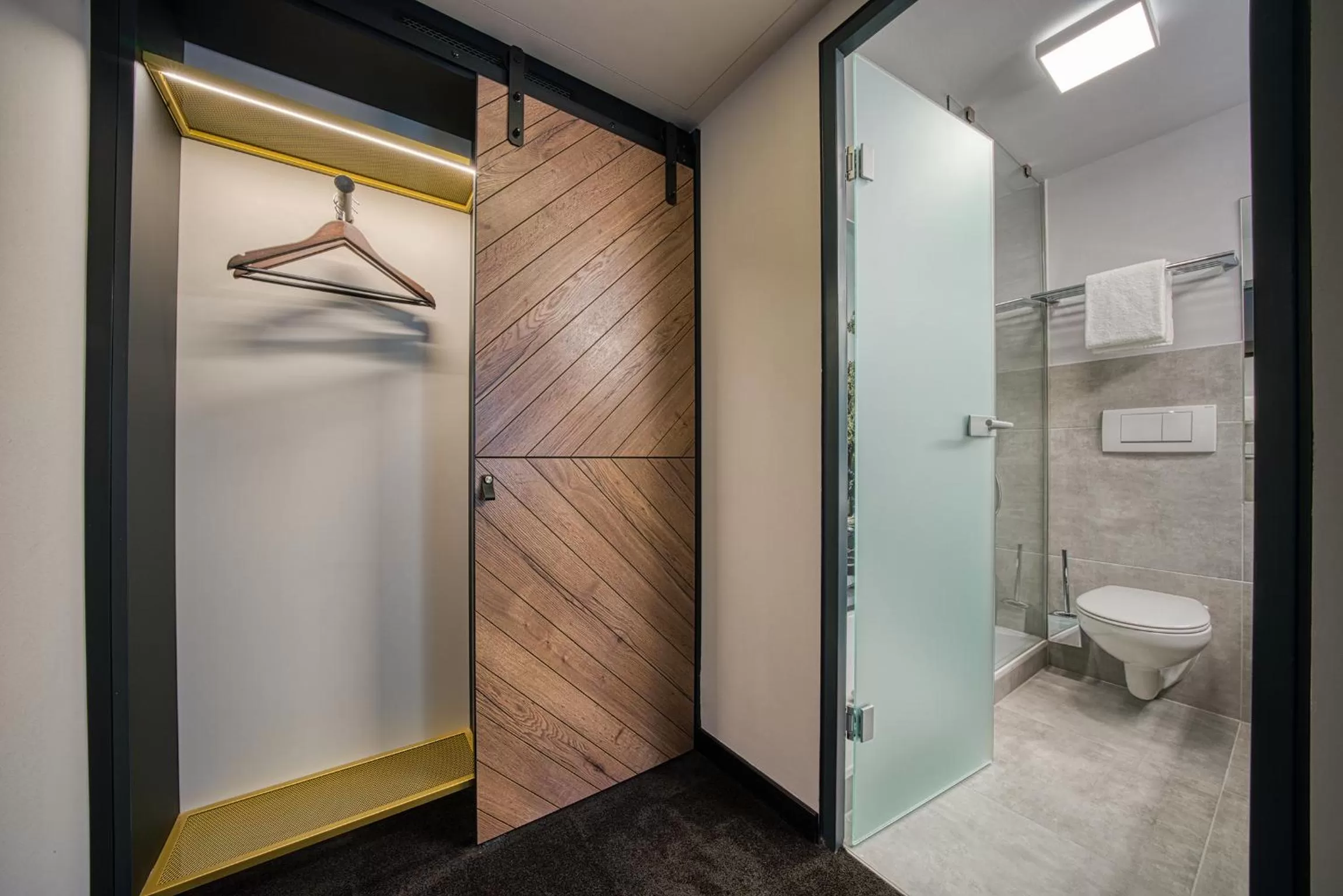 Photo of the whole room in FourSide Hotel Salzburg Messe, Trademark Collection by Wyndham