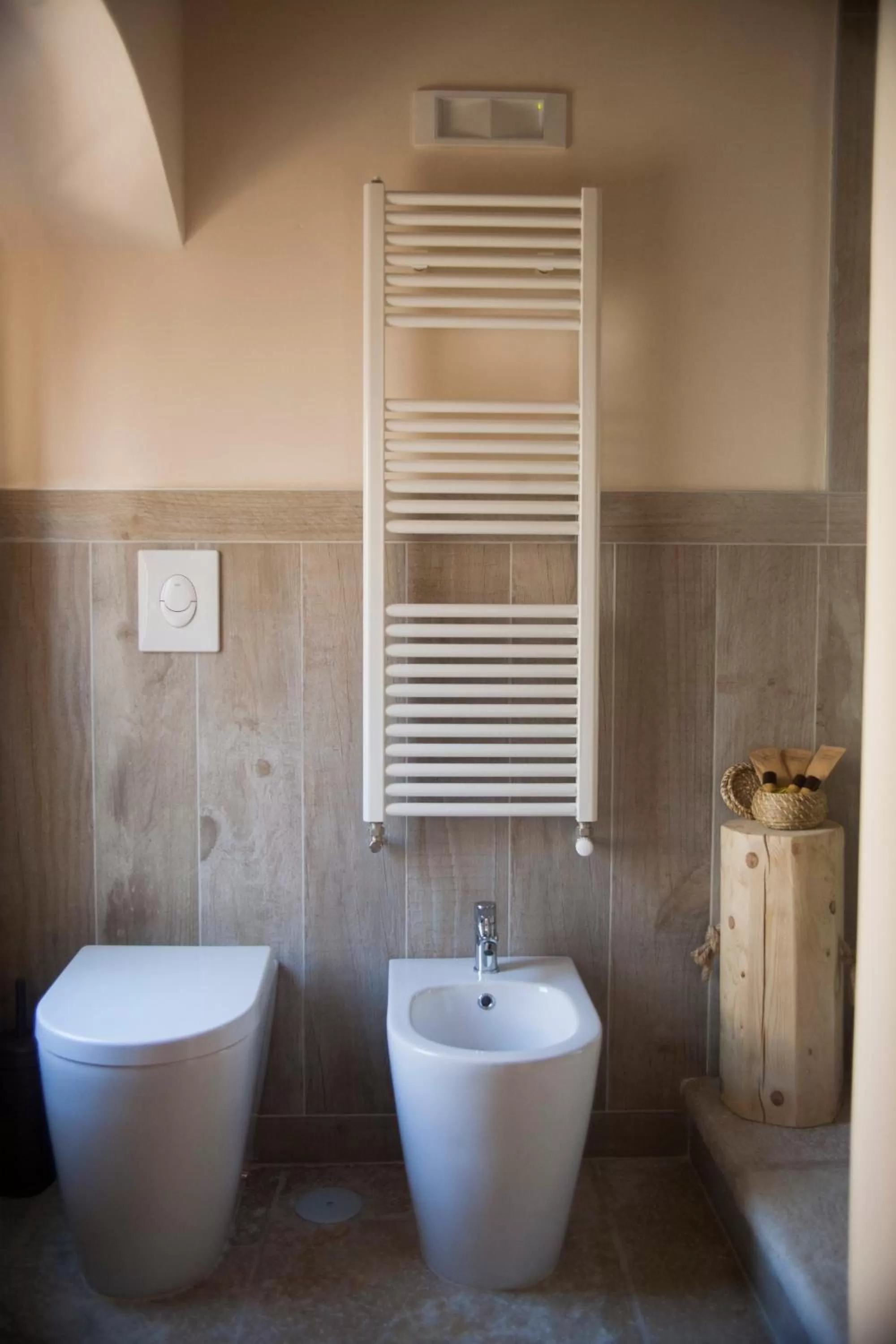 Toilet in 3 Archi B&B