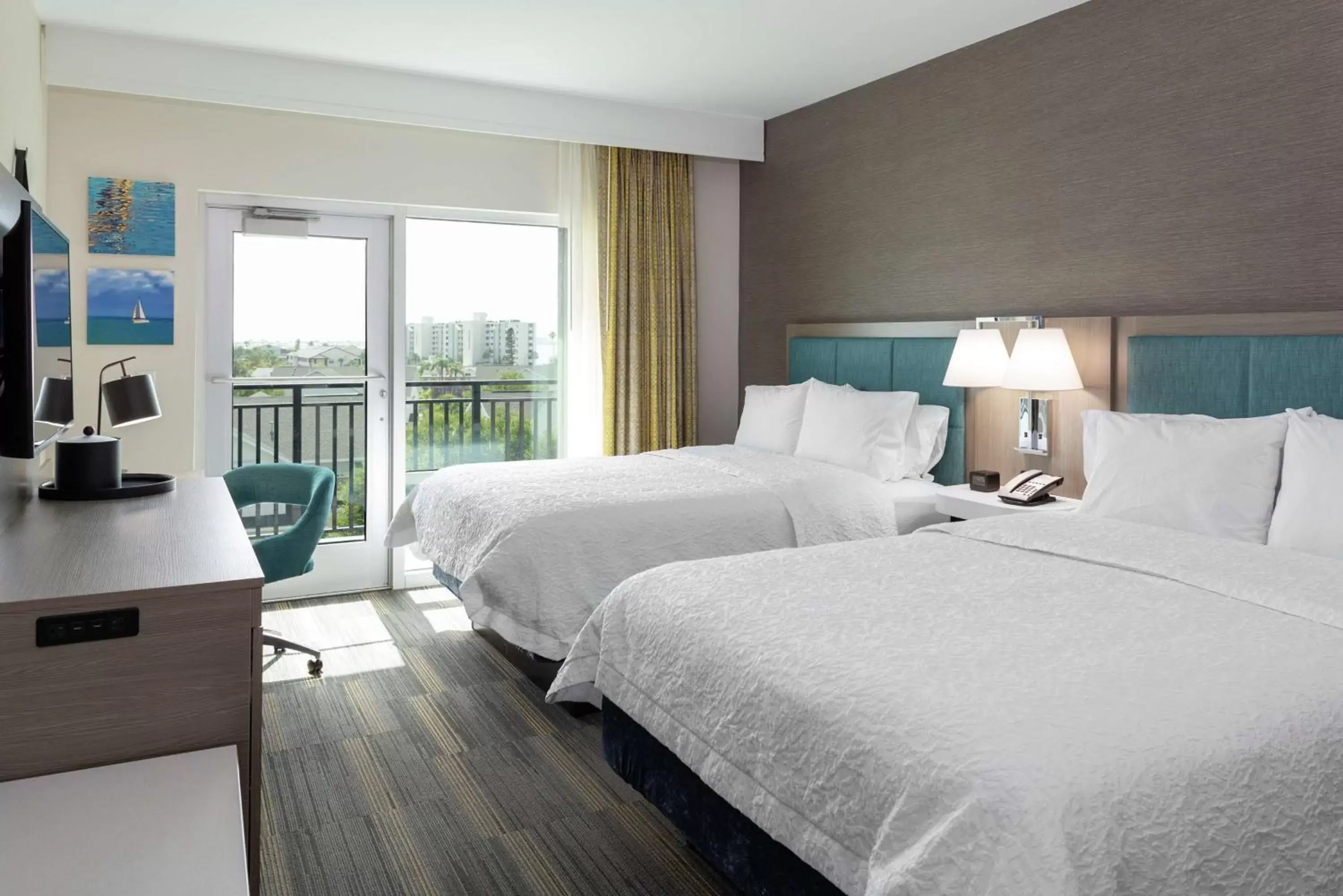 Bed in Hampton Inn Dunedin, Fl Bed in Hampton Inn Dunedin, Fl