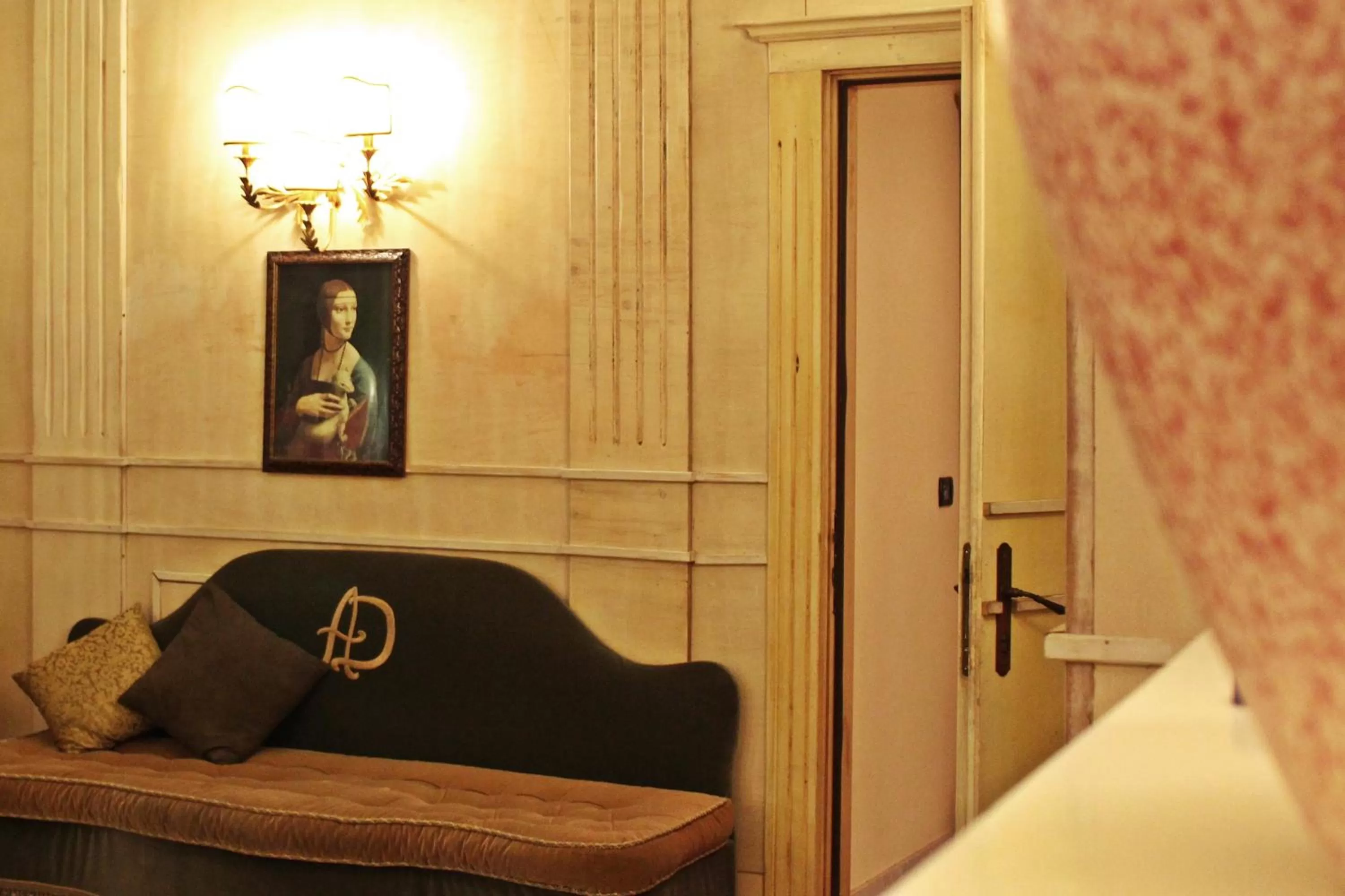 Lobby or reception, Bed in Albergo delle Drapperie