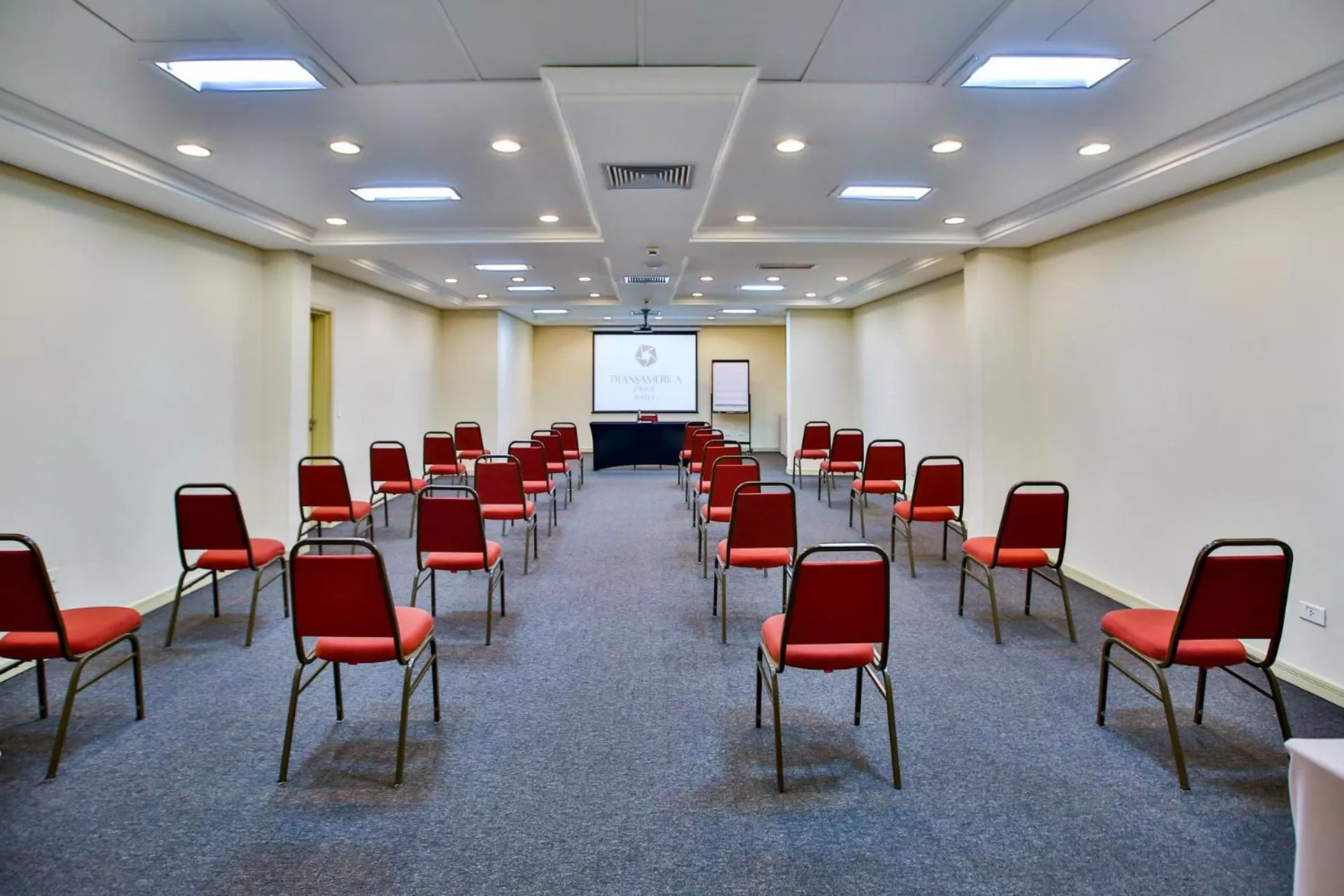 Meeting/conference room in Transamerica Executive Curitiba Batel