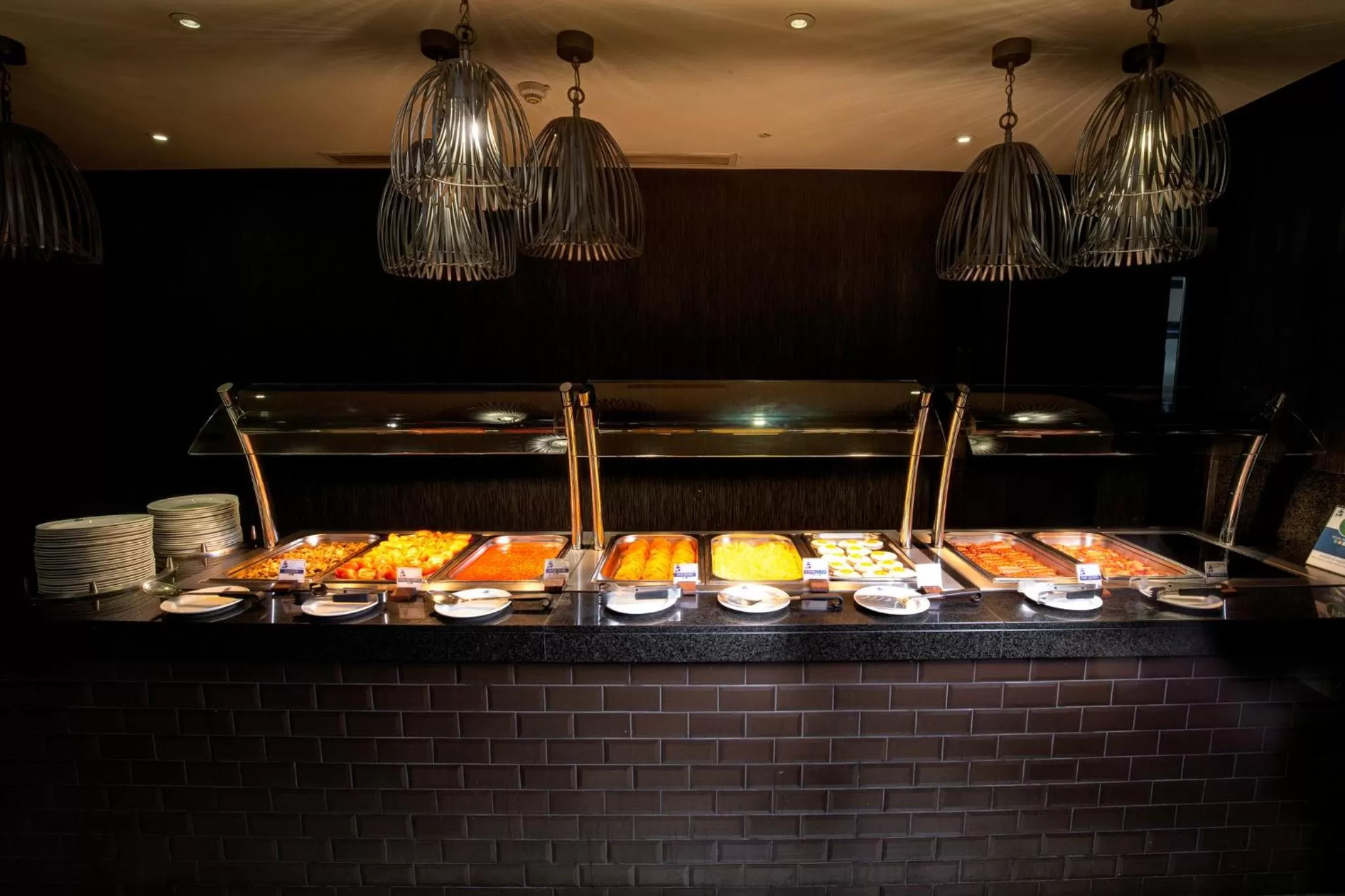 Buffet breakfast in President Hotel