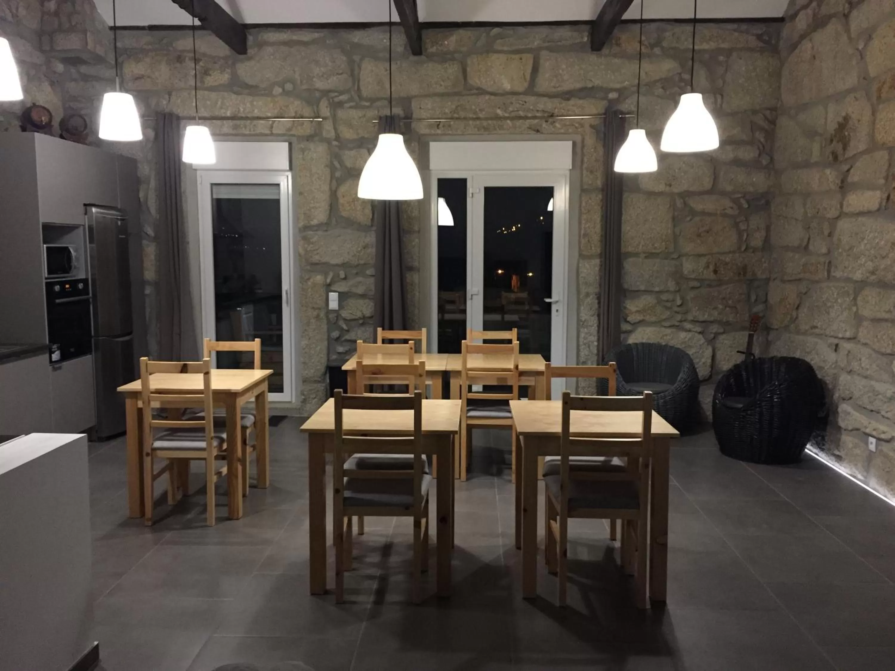 Communal lounge/ TV room in Campanhã Boutique Station