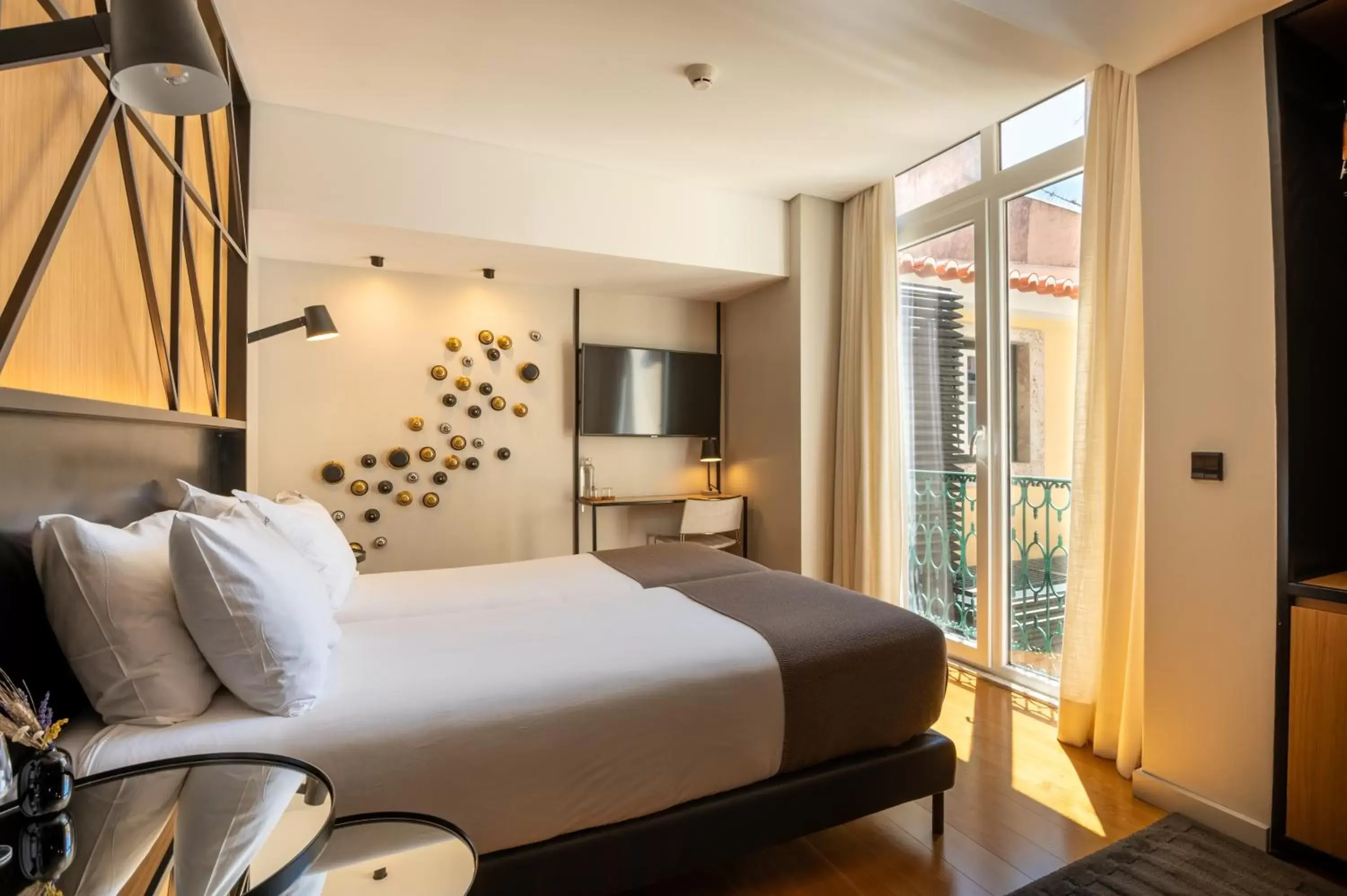 Twin Room with Interior View in Ferraria XVI FLH Hotels Lisboa
