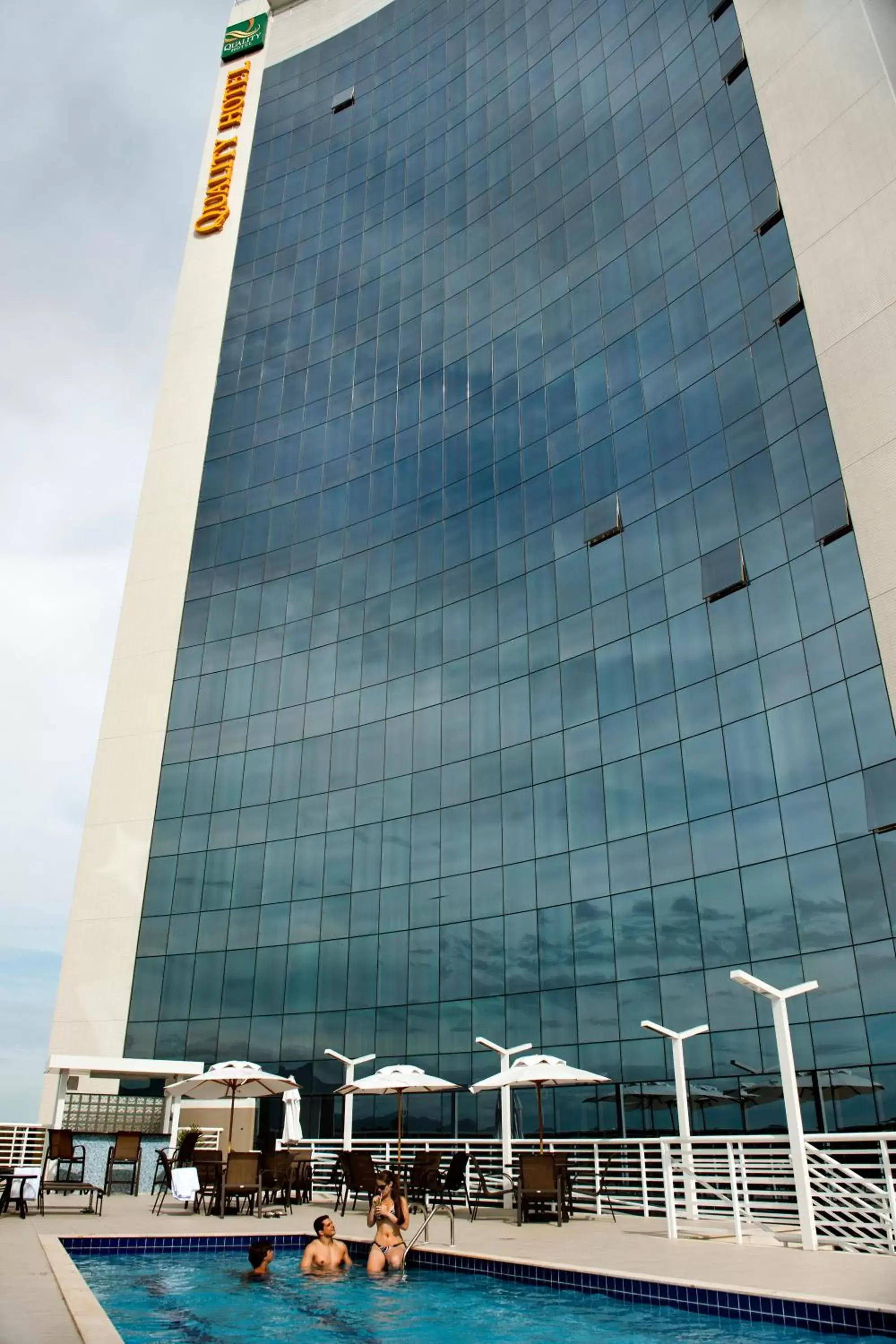 Facade/entrance, Property Building in Quality Hotel Vitória