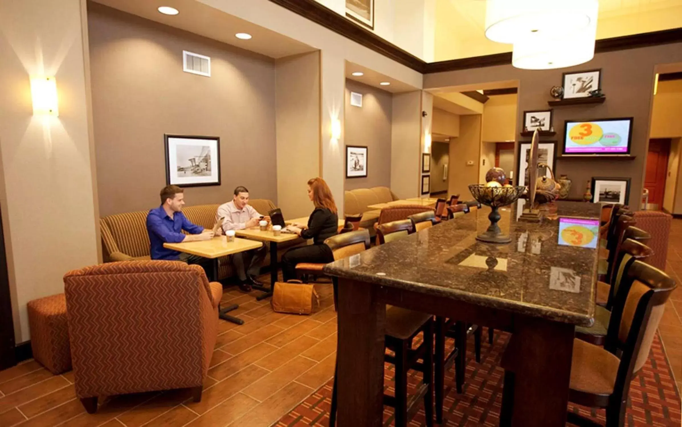 Lobby or reception, Restaurant/Places to Eat in Hampton Inn & Suites by Hilton Seattle/Kent