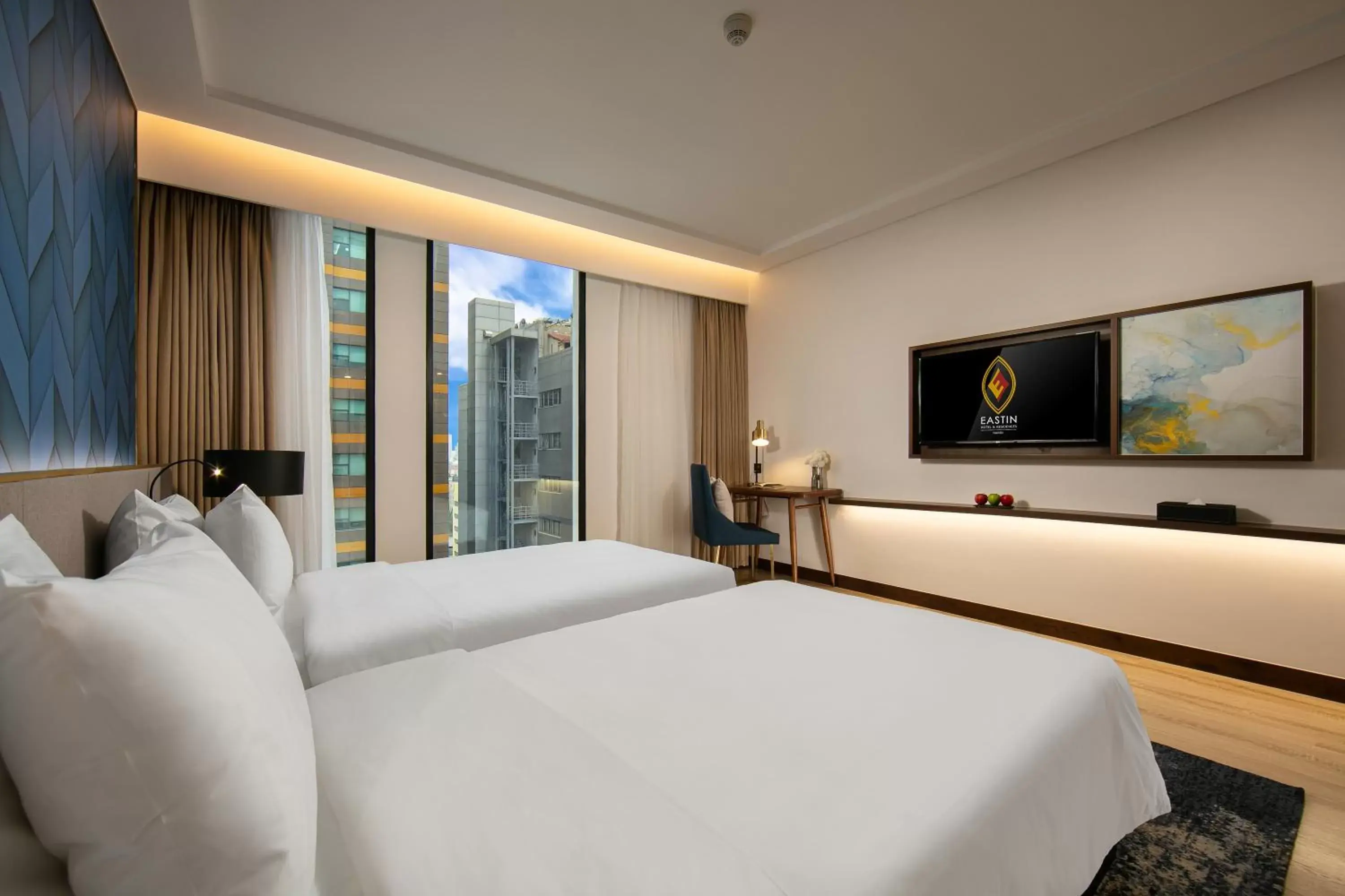 Deluxe Twin Room in Eastin Hotel & Residences Hanoi Deluxe Twin Room in Eastin Hotel & Residences Hanoi