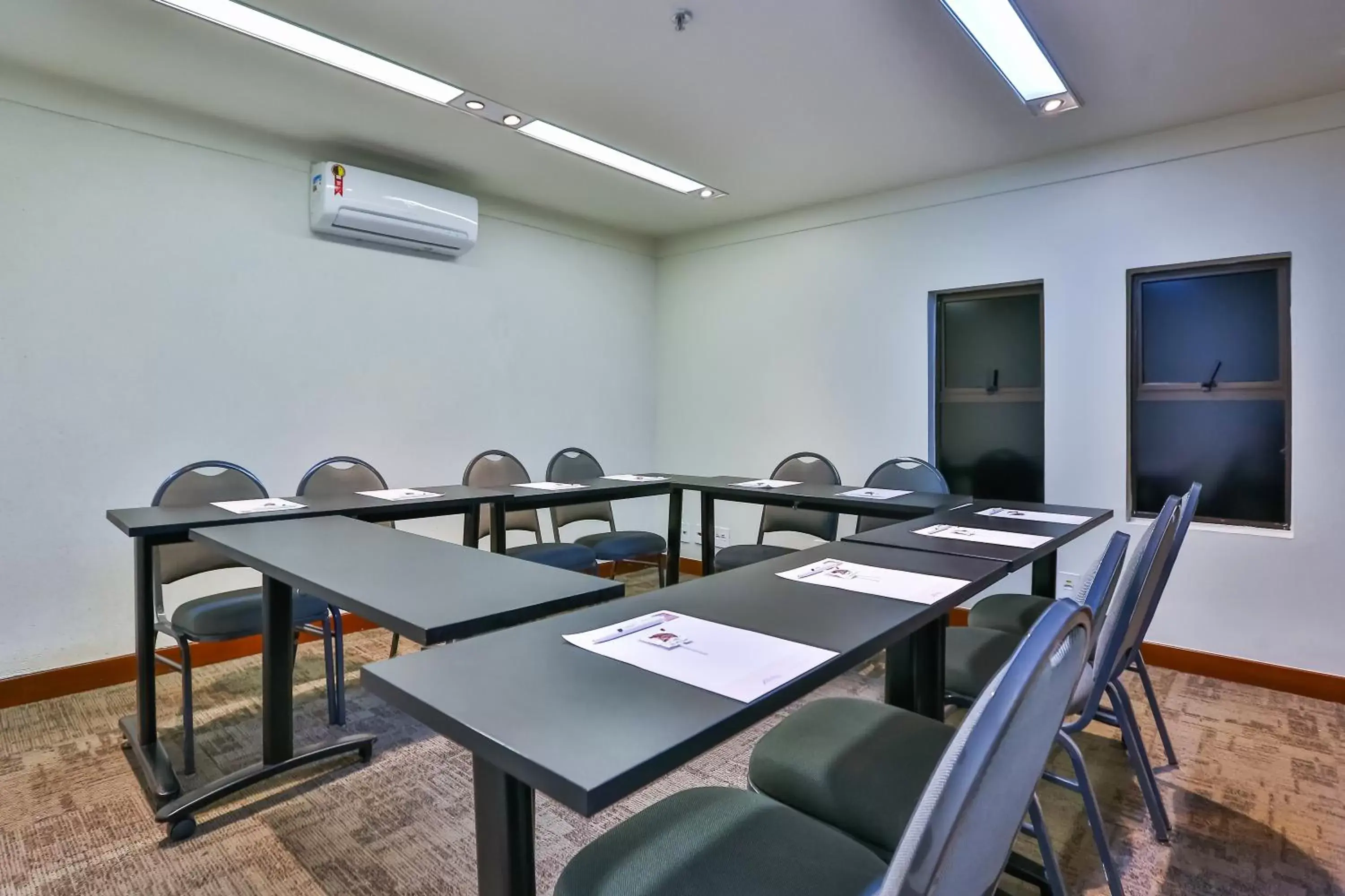 Meeting/conference room in Comfort Suites Brasília