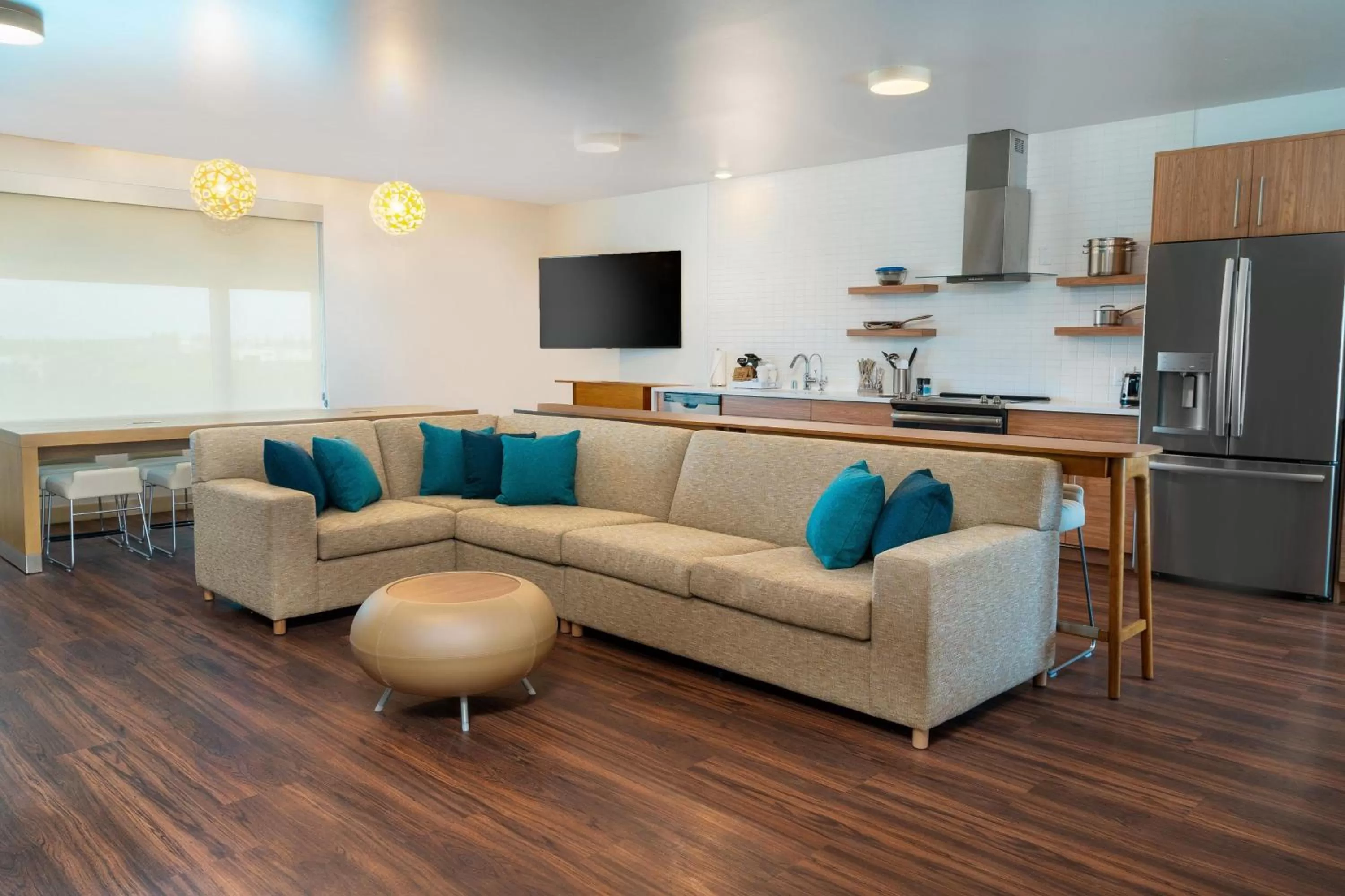 Photo of the whole room in Element Sacramento Airport