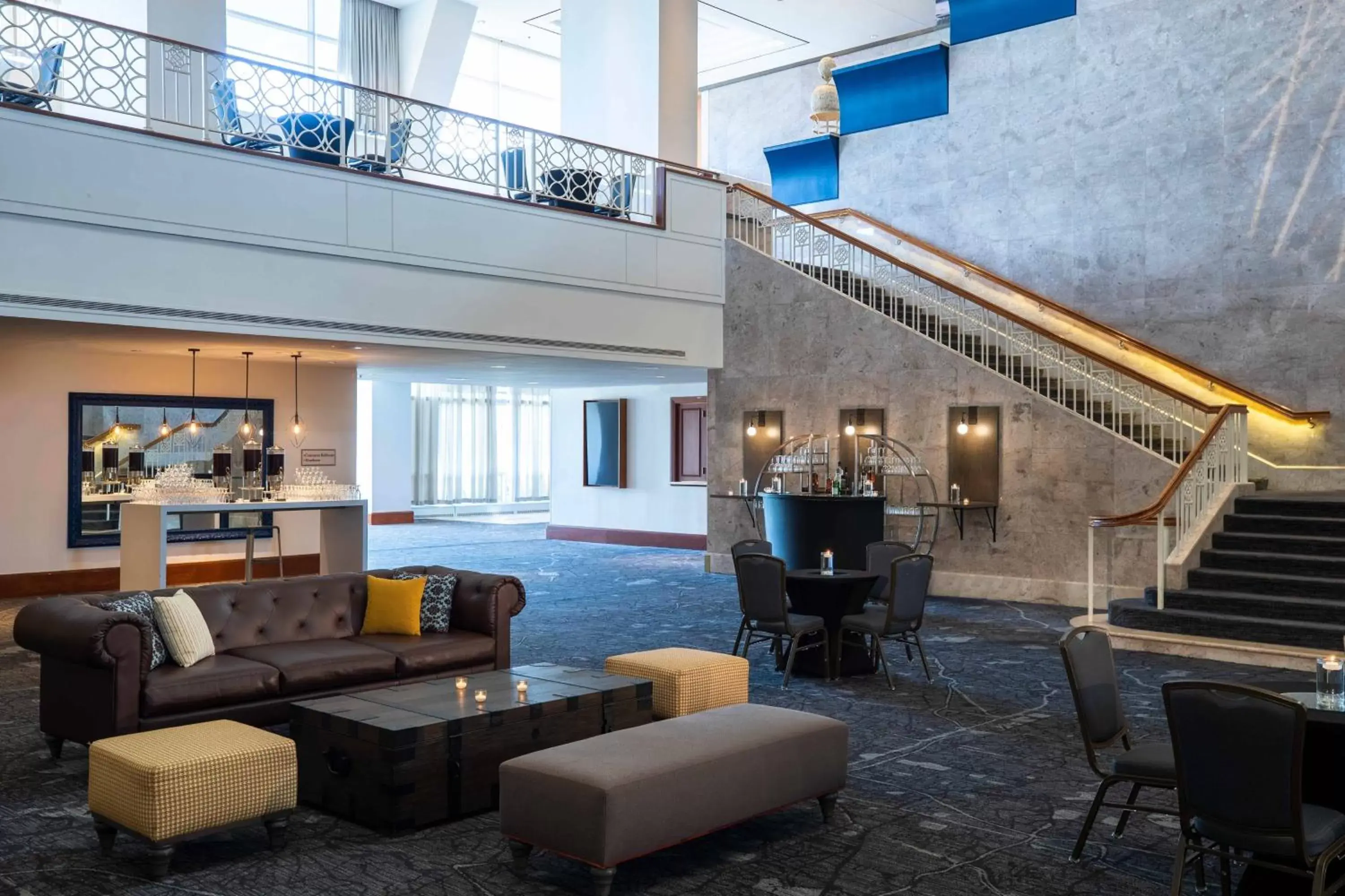 Meeting/conference room, Lounge/Bar in Renaissance Concourse Atlanta Airport Hotel