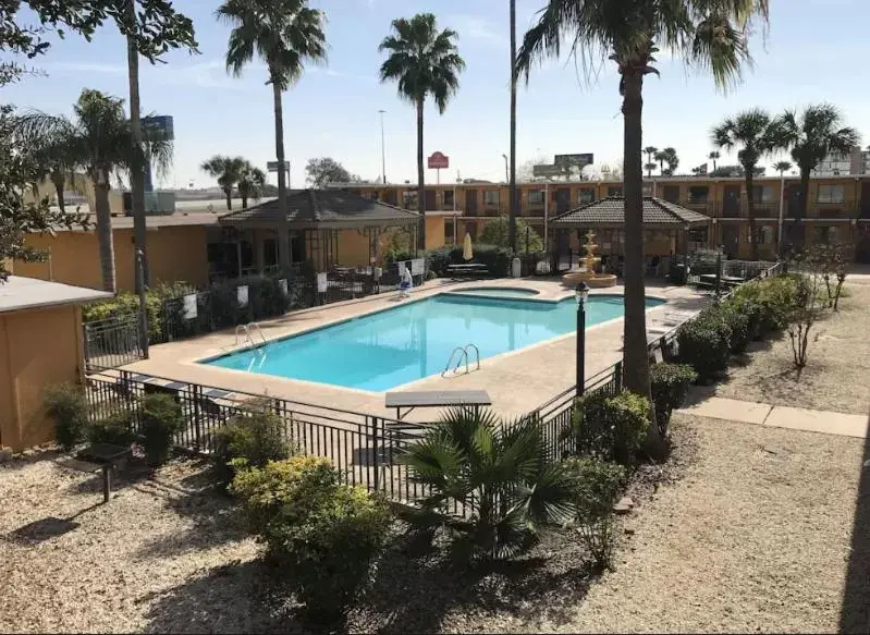Swimming Pool in Americas Best Value Inn Laredo
