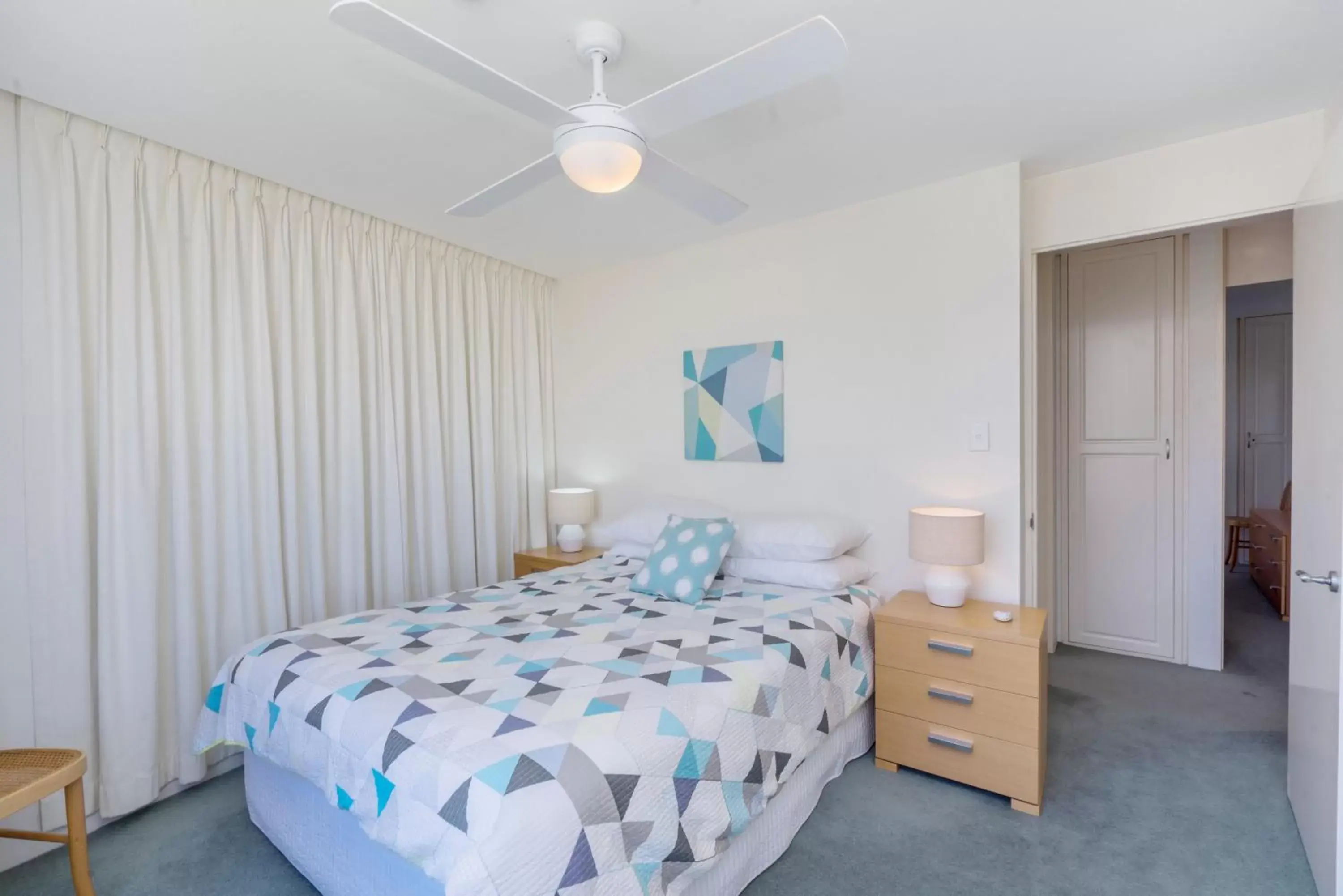 Bed in One The Esplanade Apartments on Surfers Paradise