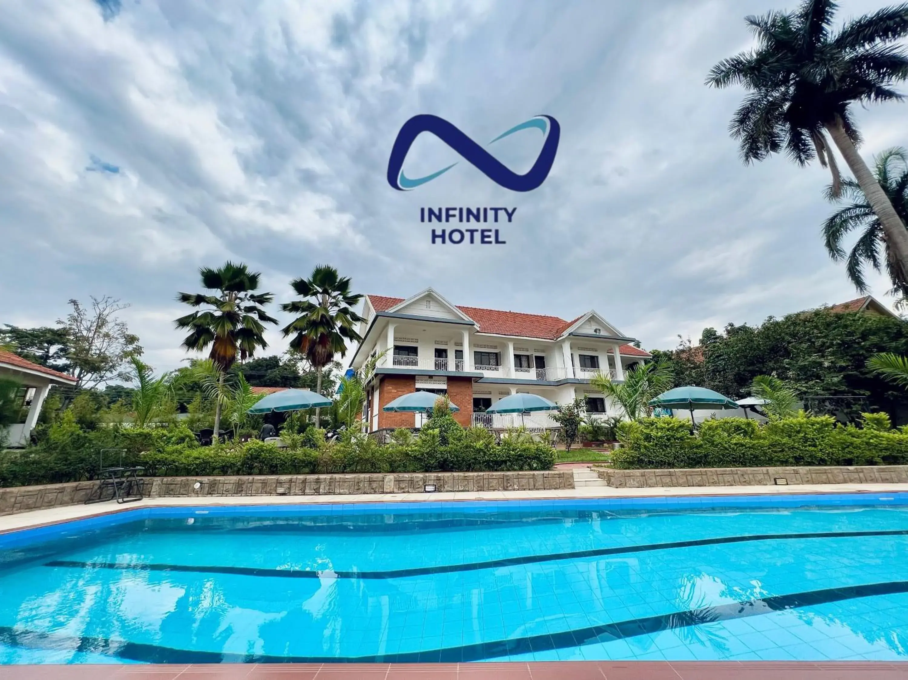 Swimming pool in Infinity Hotel Kampala Swimming pool in Infinity Hotel Kampala