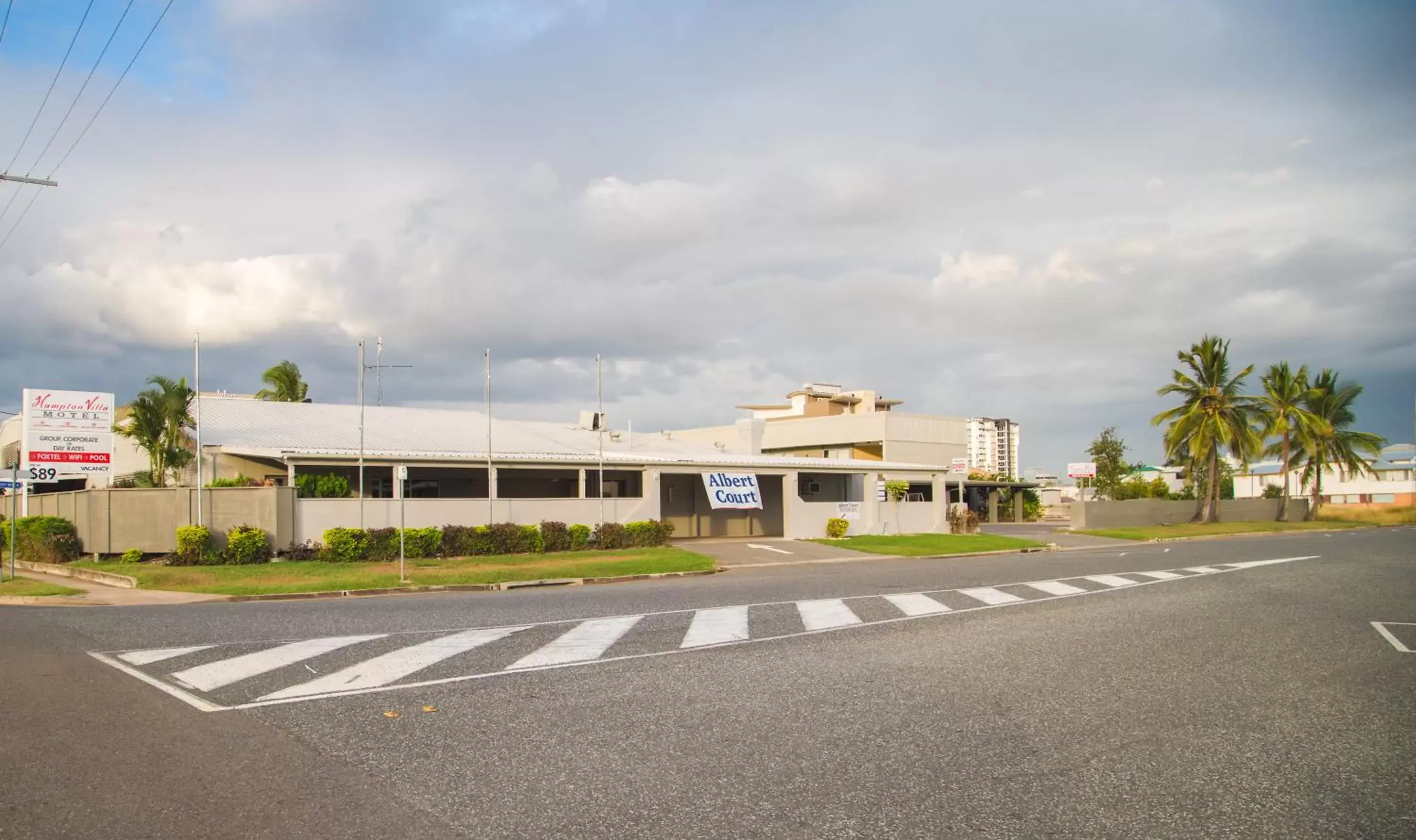 Property Building in Hampton Villa Motel